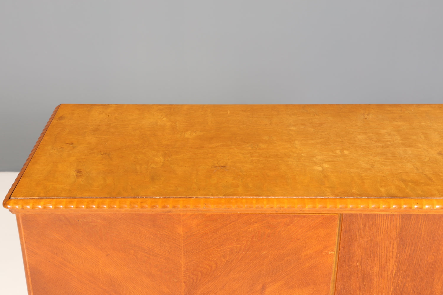 Stilvolles Original Art Deco Schrank Vertiko Sideboard um 1930 Highboard Kommode