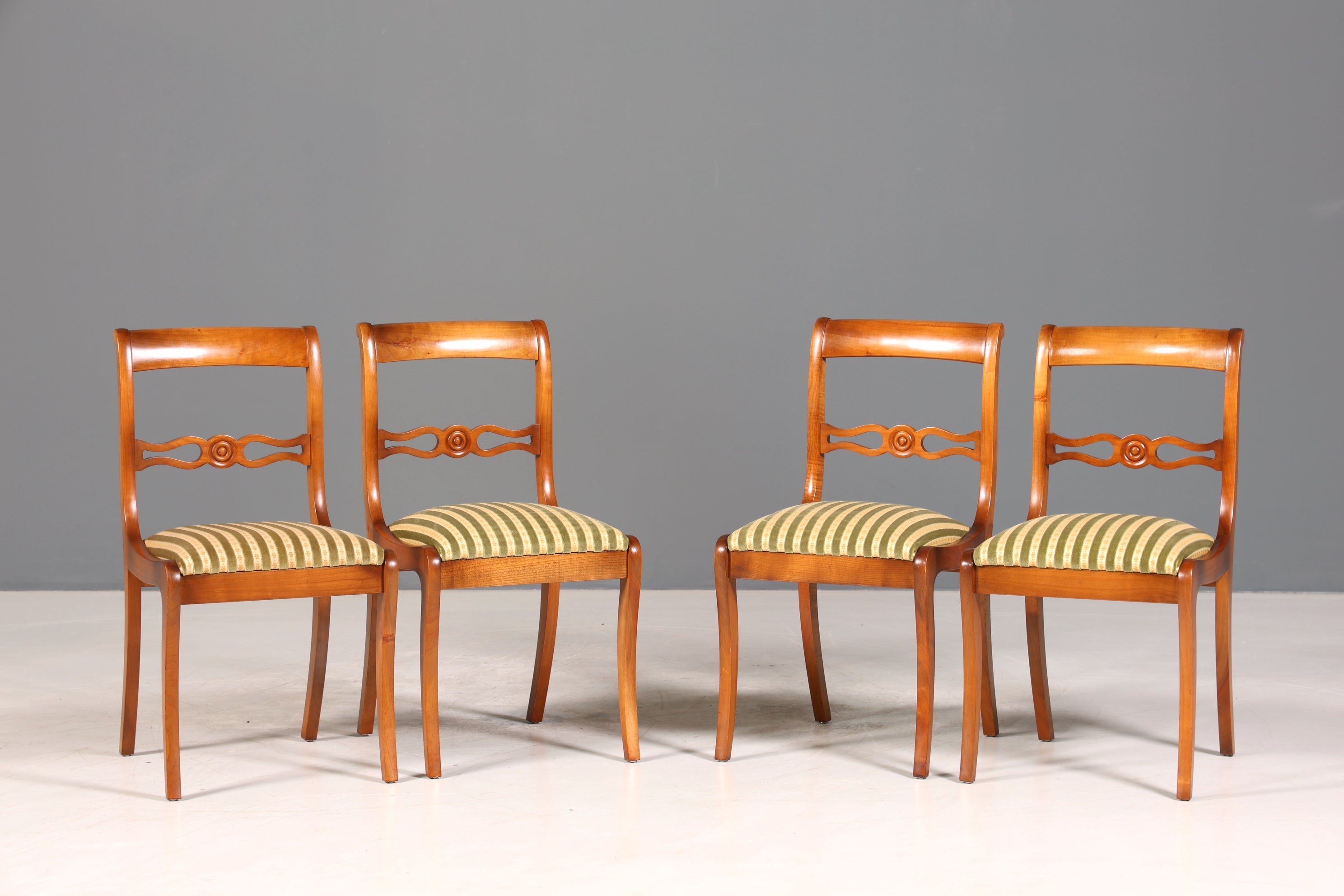 4x Wunderschöne Englische Stühle Englisch Dining Chairs Küchenstühle Stuhlset