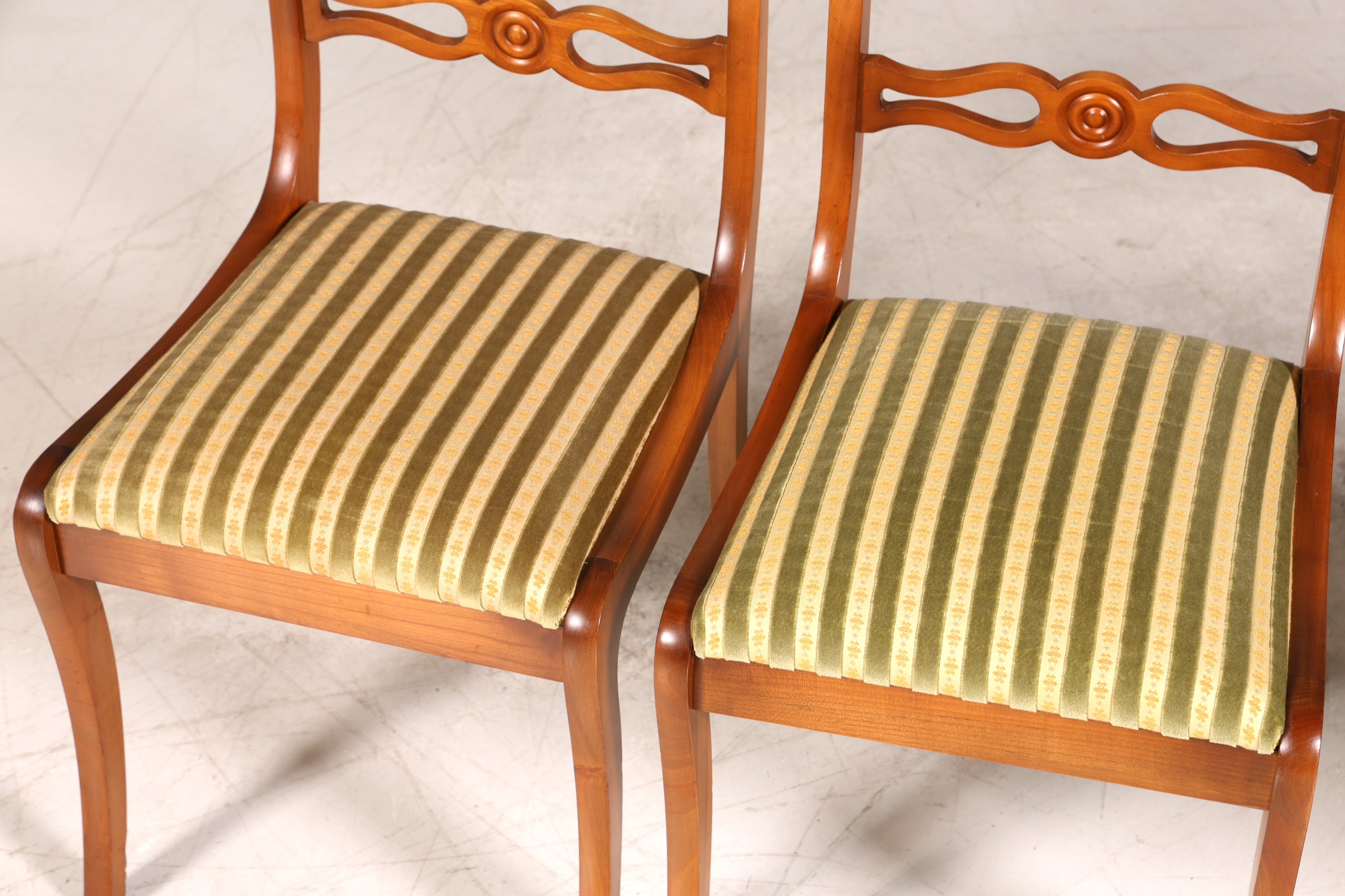 4x Wunderschöne Englische Stühle Englisch Dining Chairs Küchenstühle Stuhlset