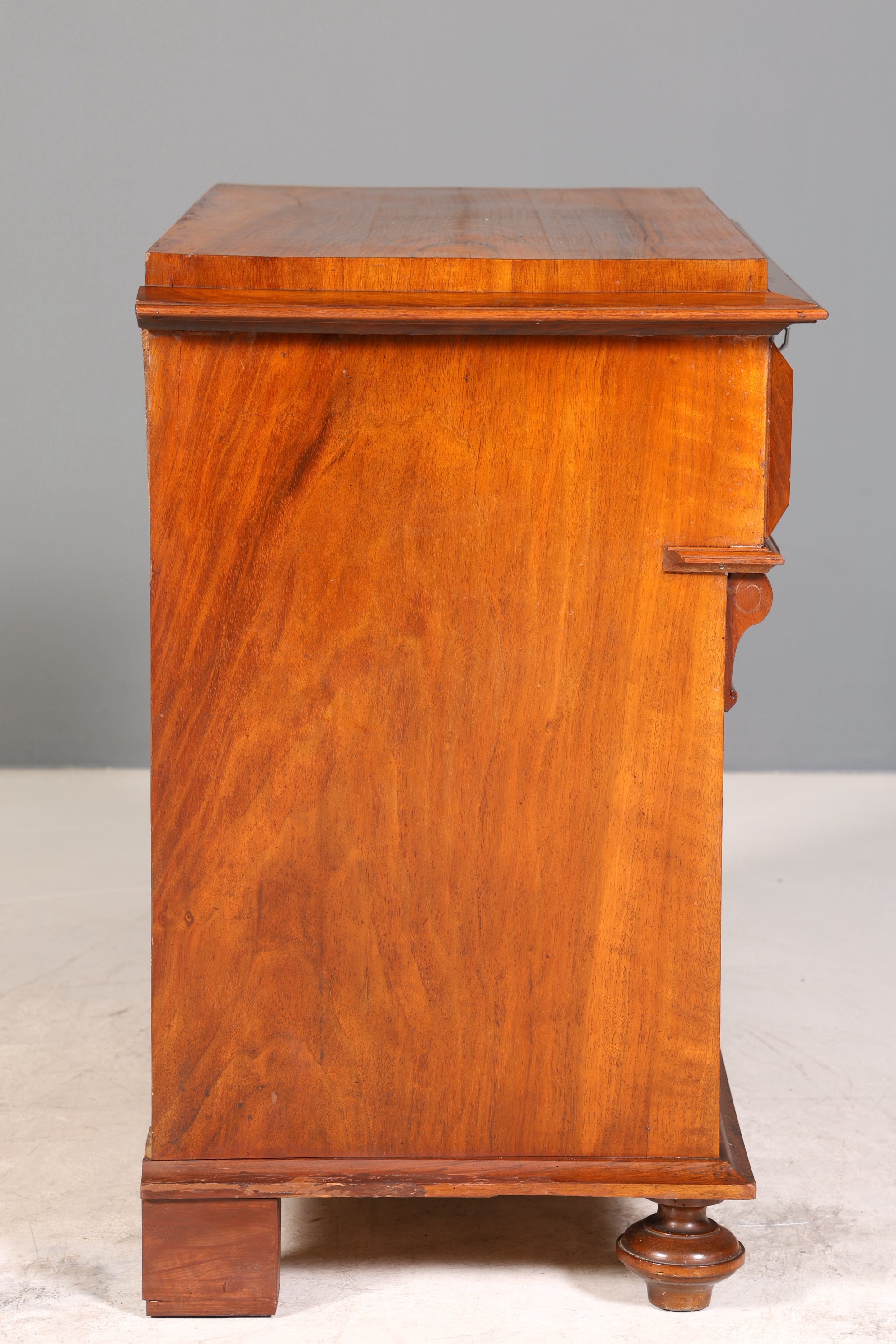 Stilvolle Gründerzeit Kommode Jugendstil Antik Sideboard Schubladenkommode Wäschekommode