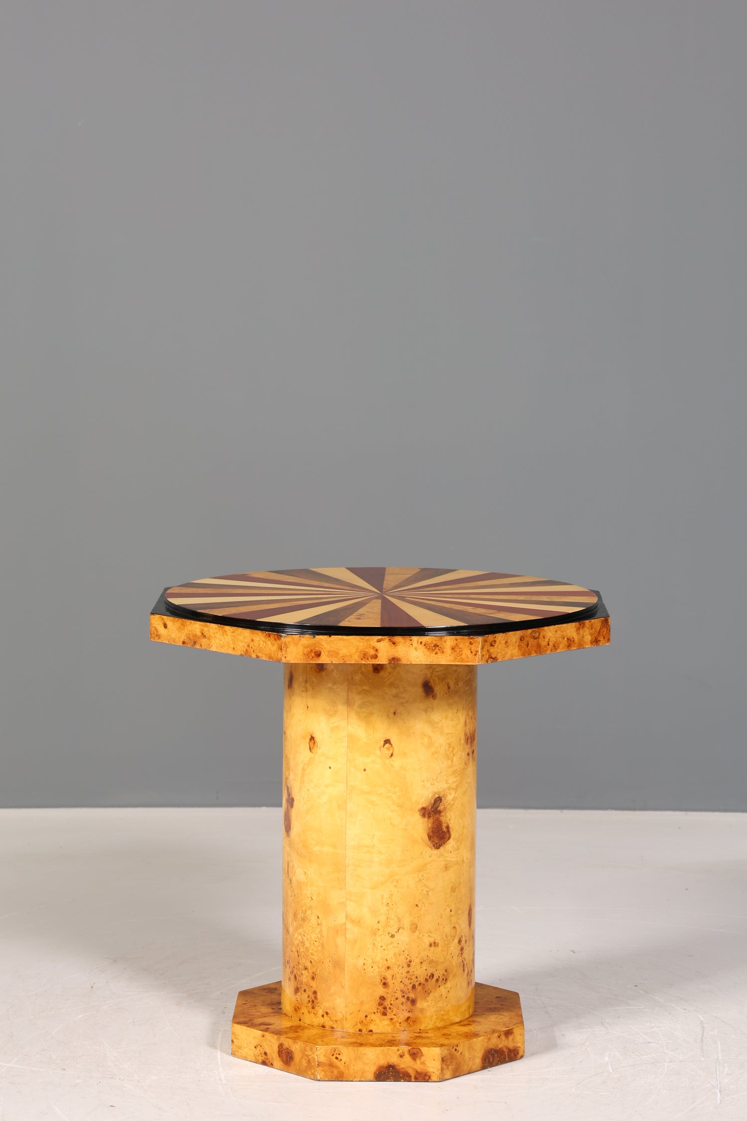 Beeindruckender Art Deco Stil Tisch Beistelltisch Antik Stil Tisch Luxus Couchtisch