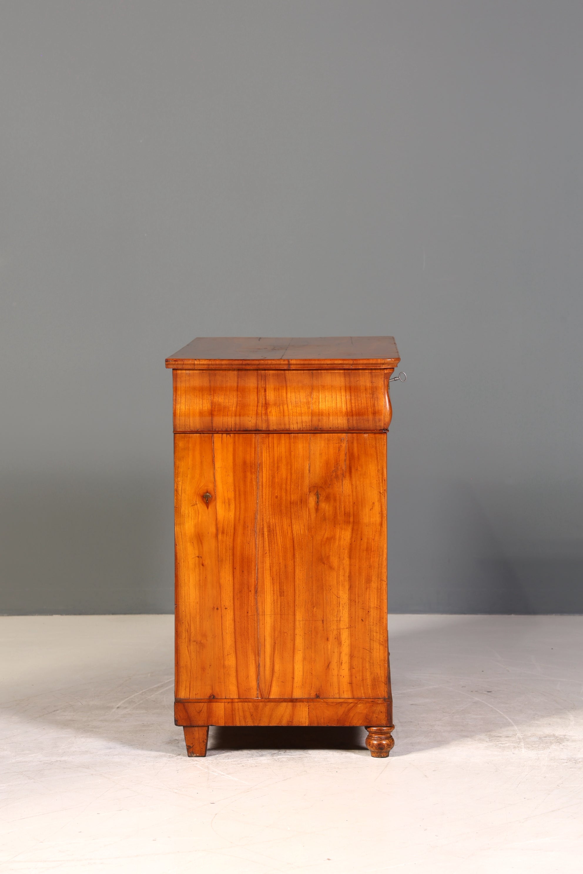 Stilvolle Biedermeier Kommode Nussbaum Louis Philippe Schubladenkommode um 1890