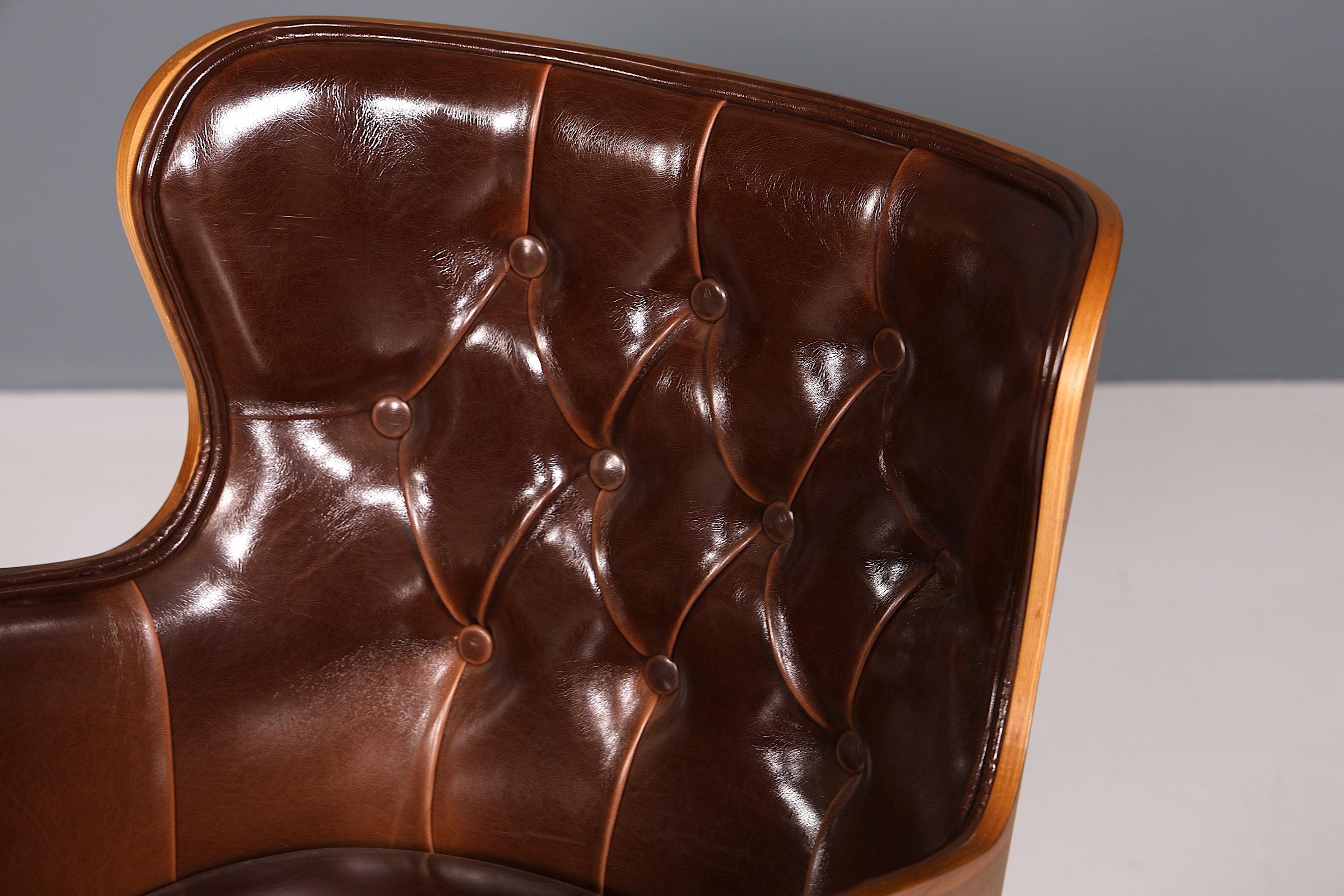 Chesterfield Büro Armlehnstuhl "Leon-Office" Nussbaum braun