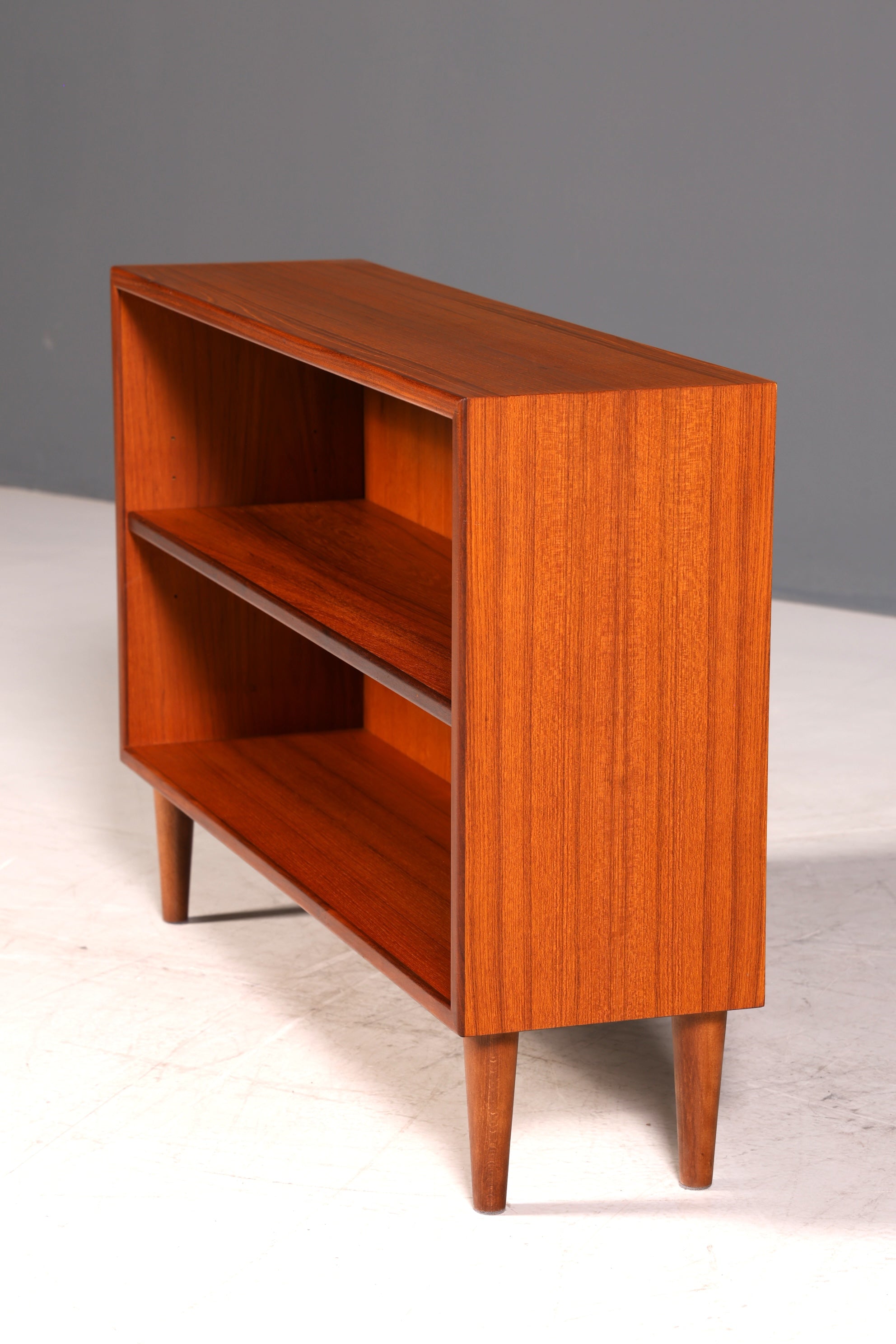 G430 Finish Wunderschönes Mid Century Regal Vintage Bücherregal 60er Jahre Holz Regal (Kopie 5)