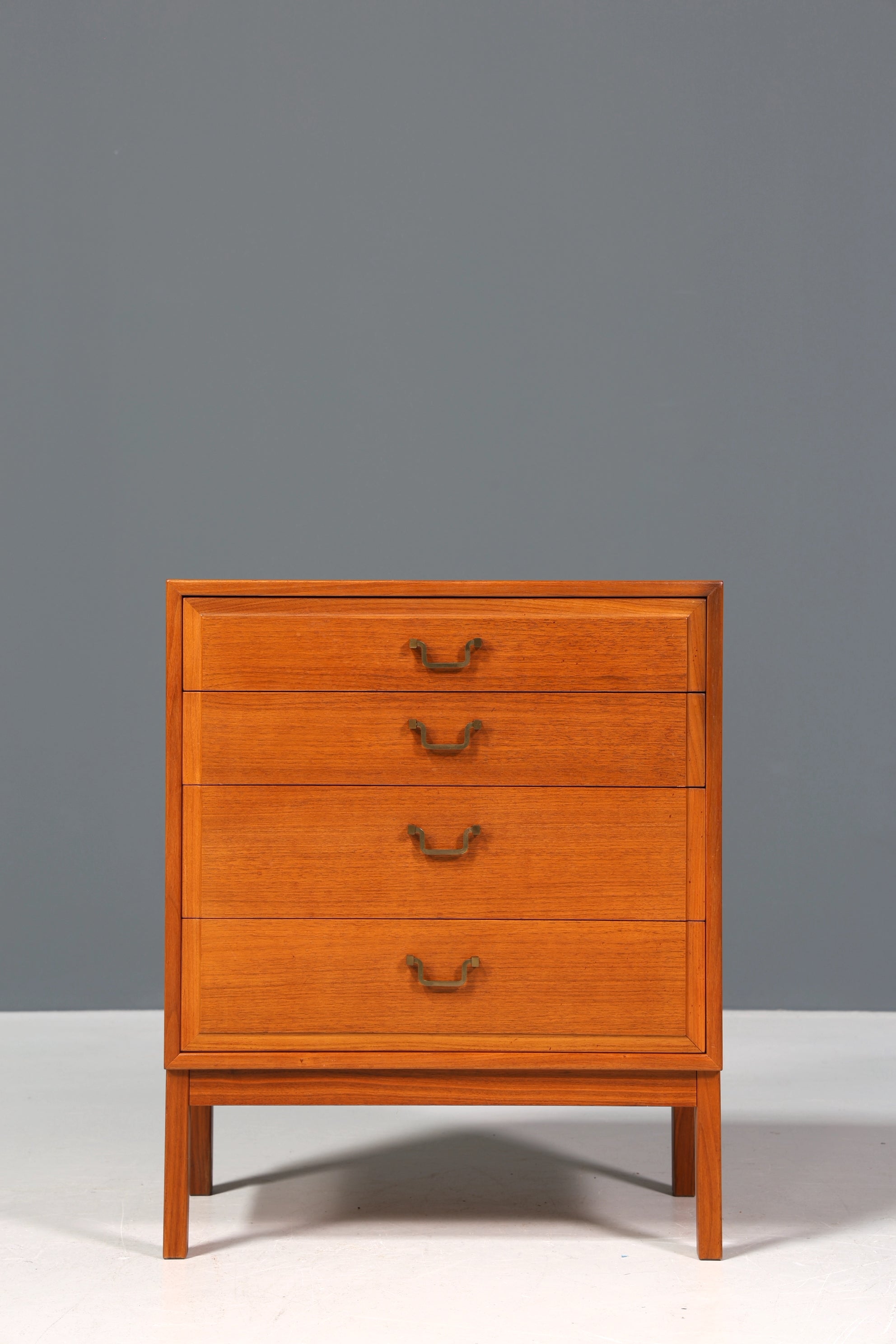 Wunderschöne Mid Century Kommode "Made in Sweden" Teak Holz Schubladenkommode Flur Kommode Nachttisch