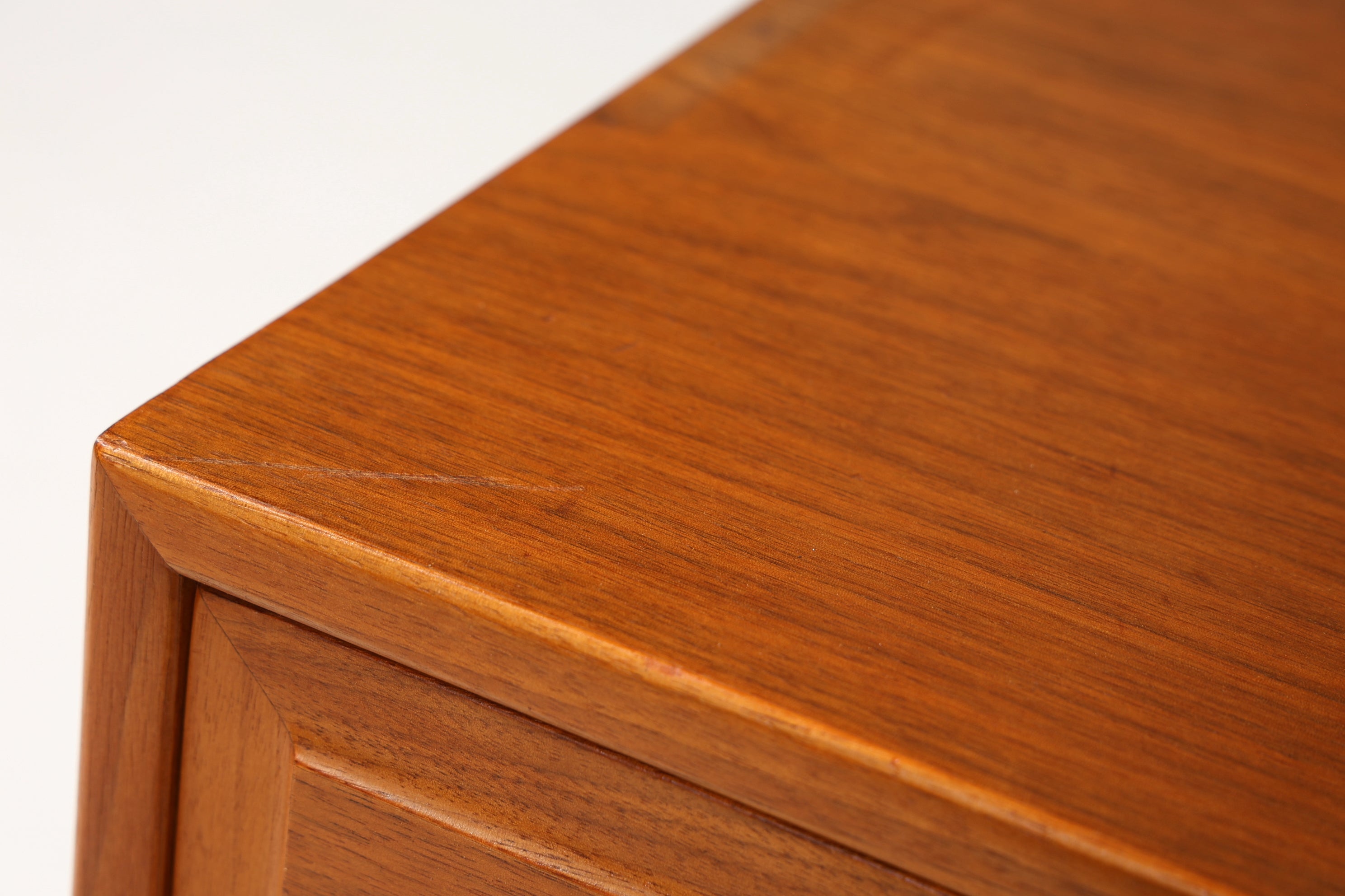Wunderschöne Mid Century Kommode "Made in Sweden" Teak Holz Schubladenkommode Flur Kommode Nachttisch