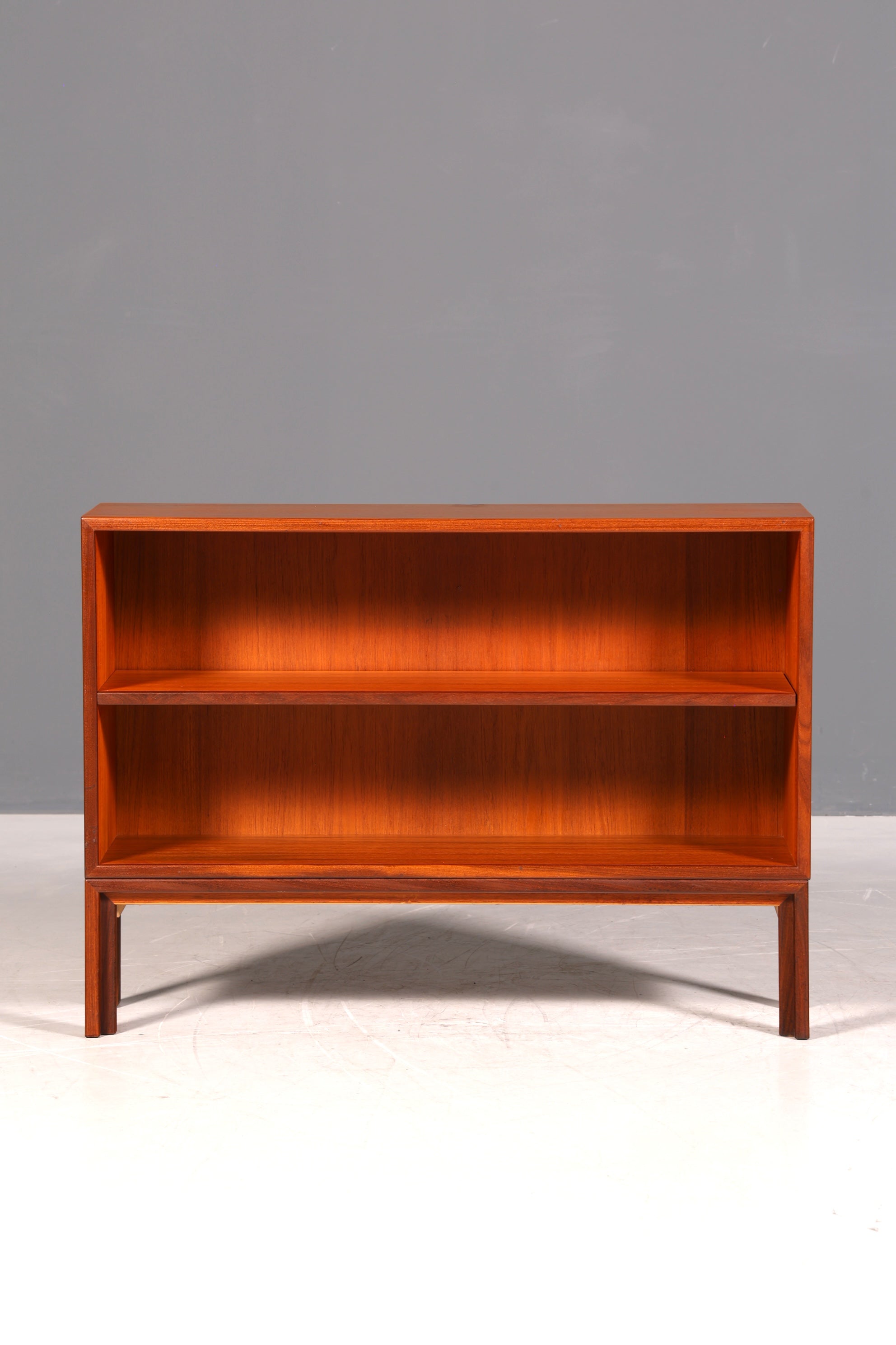 G433 Finish Wunderschönes Mid Century Regal Vintage Bücherregal 60er Jahre Holz Regal (Kopie 2)