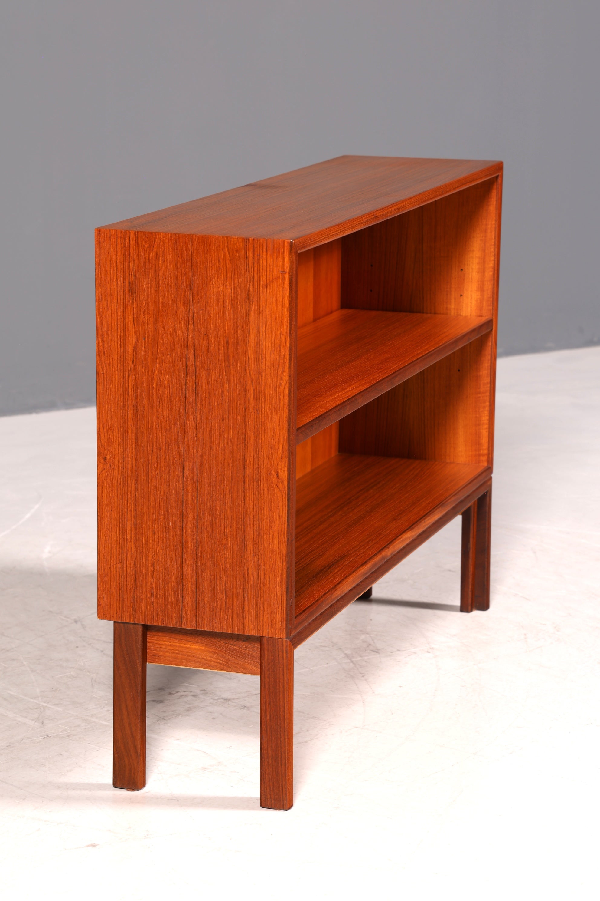 G433 Finish Wunderschönes Mid Century Regal Vintage Bücherregal 60er Jahre Holz Regal (Kopie 2)