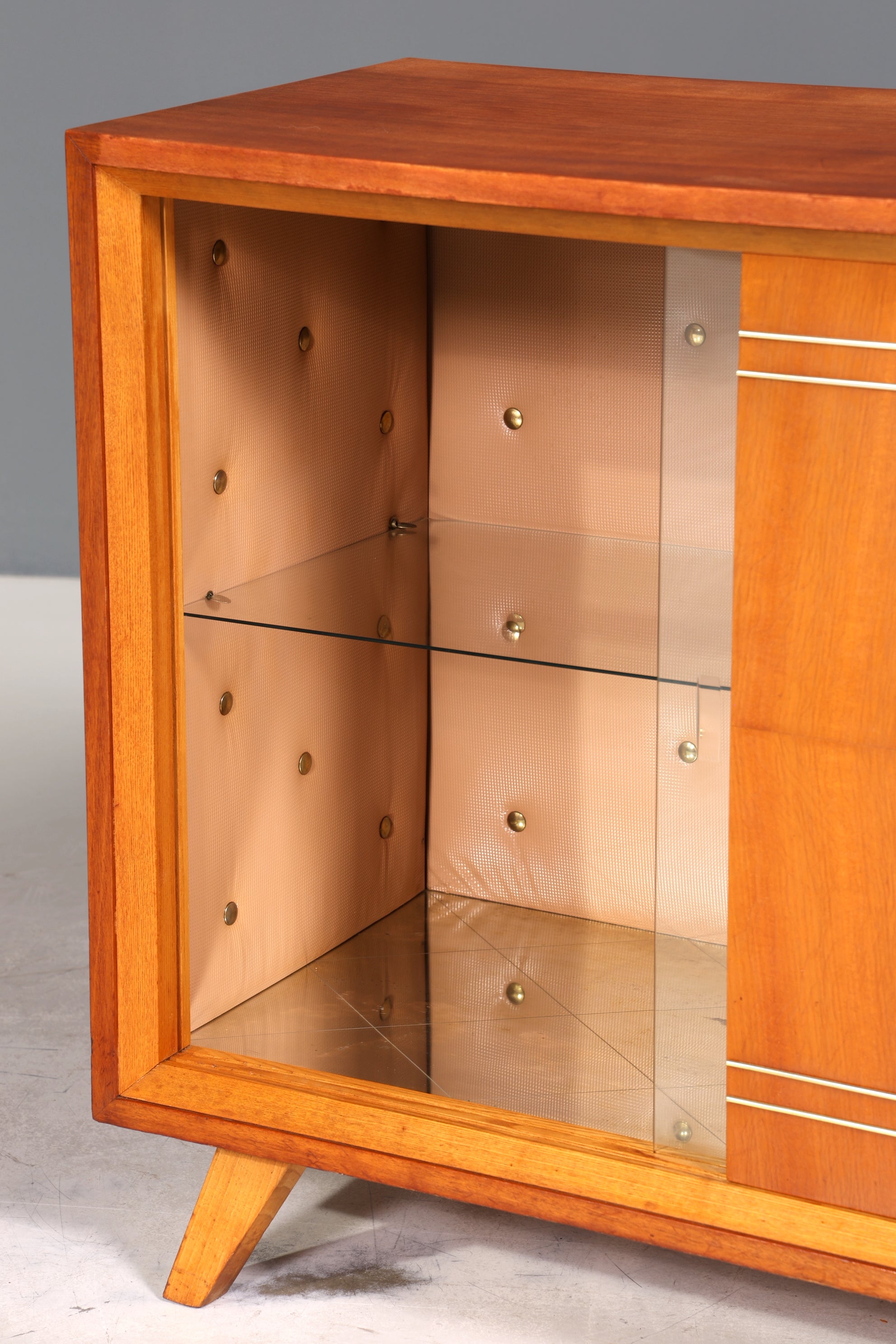 Traumhaftes Mid Century Sideboard Vintage Vitrine Schiebetür Kommode Bar Schrank 60s