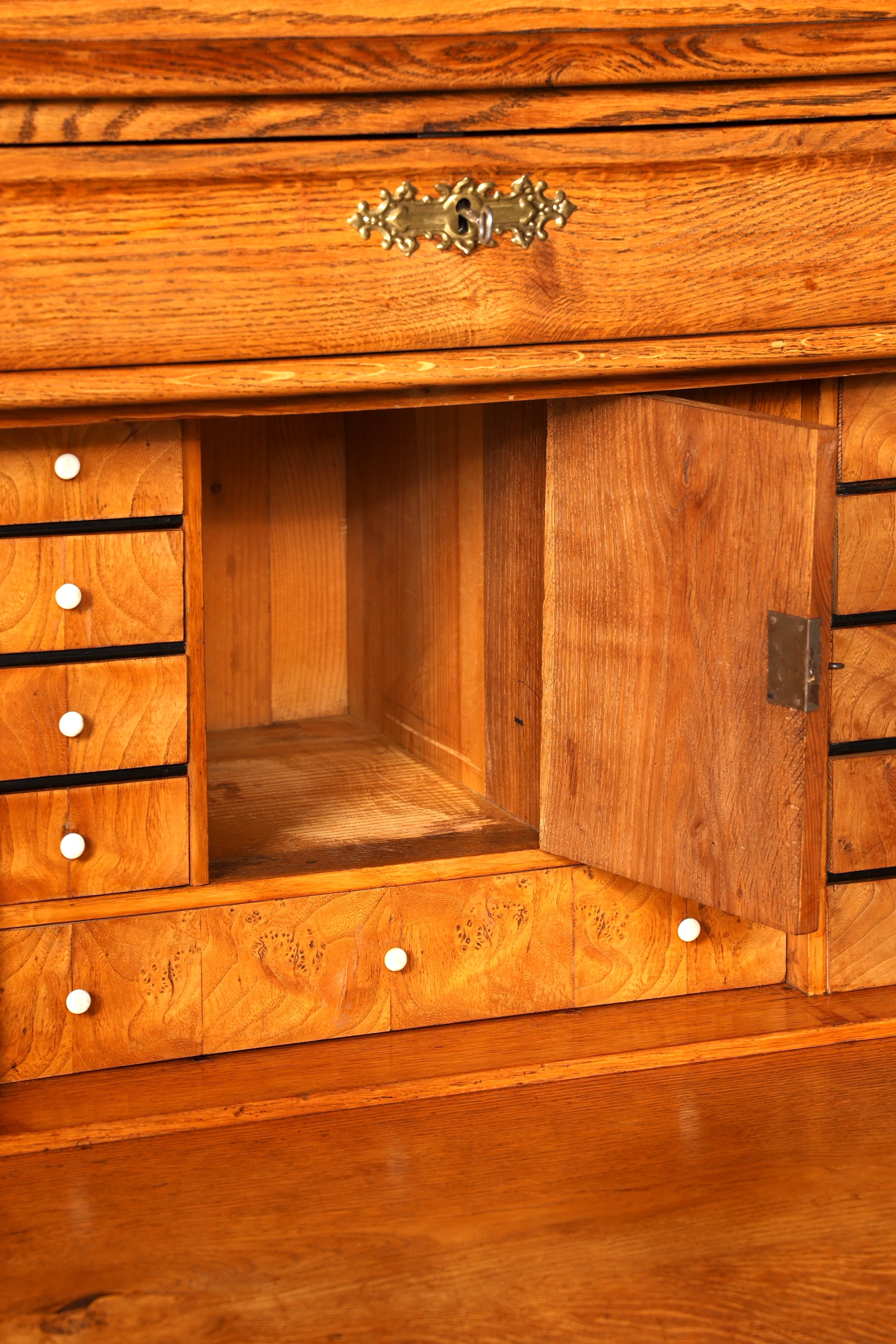 Stilvoller Biedermeier Sekretär Vertiko Louis Philippe Highboard Kommode Schubladenkommode