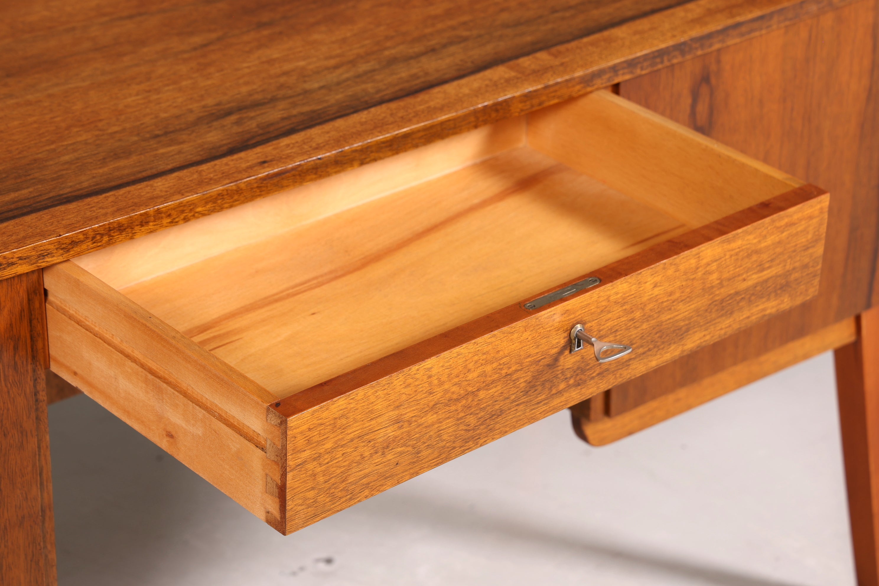 Wunderschöner Mid Century Schreibtisch Danish Design Bürotisch Vintage Office Table