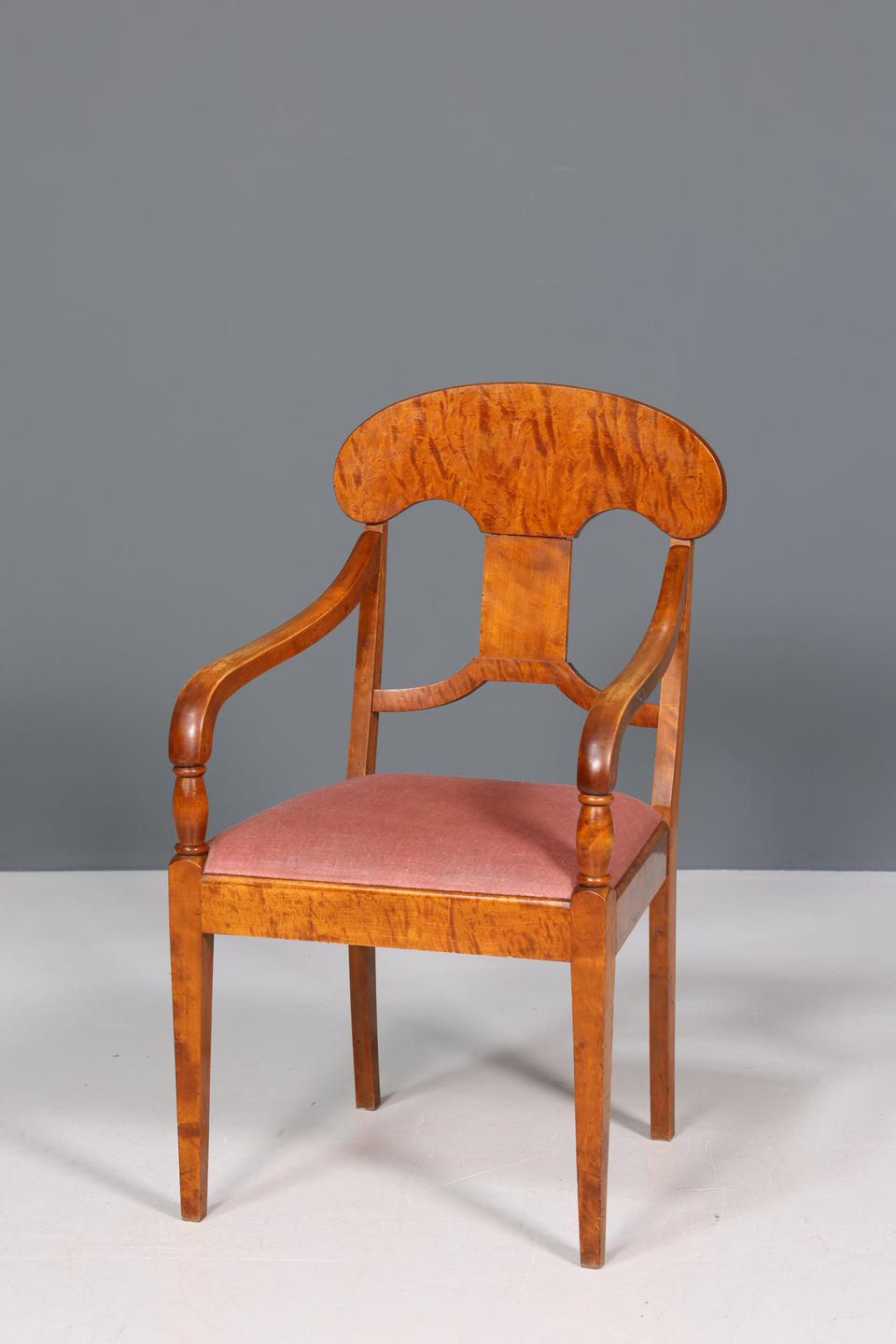 Traumhafter Biedermeier Stuhl Antik Sekretär Armlehnstuhl echt Holz Küchenstuhl 1 von 2