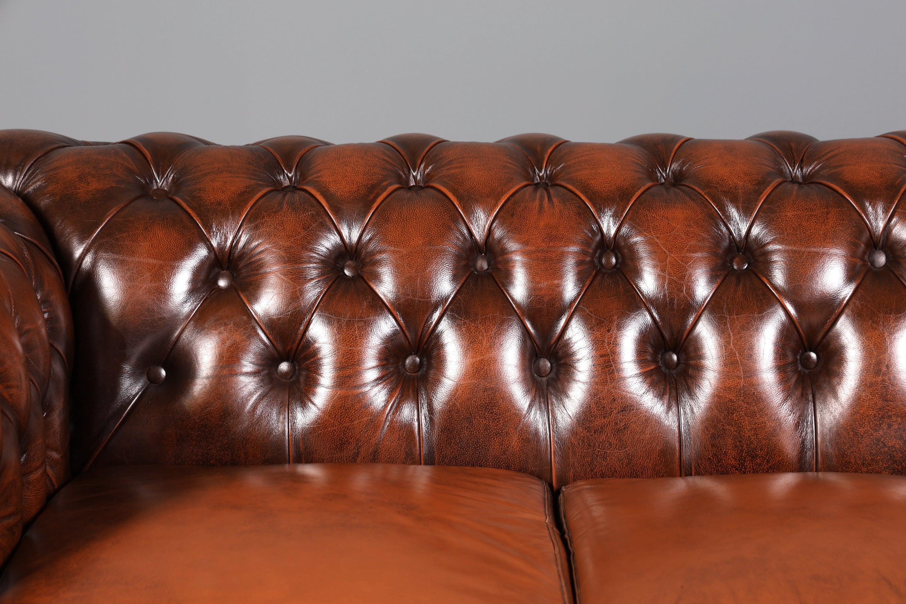 Wunderschönes Original Chesterfield Sofa 3- Sitzer echt Leder Couch Herrensofa