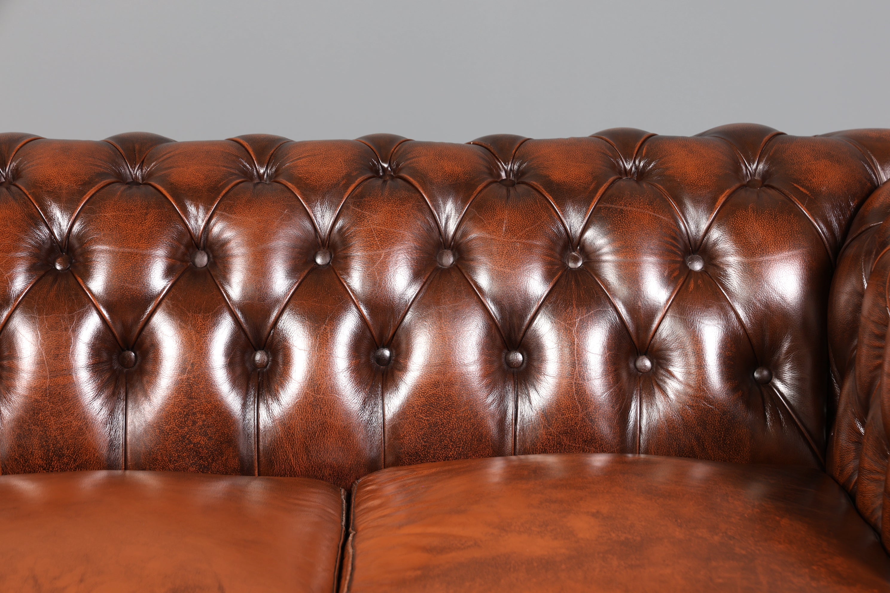 Wunderschönes Original Chesterfield Sofa 3- Sitzer echt Leder Couch Herrensofa