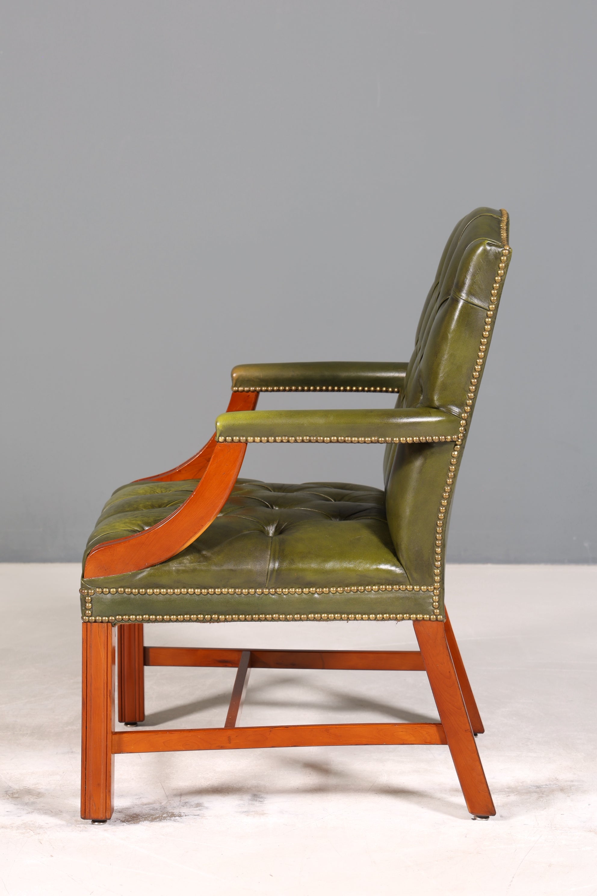 Edler Original Chesterfield Sessel Englisch Leder Herrensessel UK Armlehnsessel