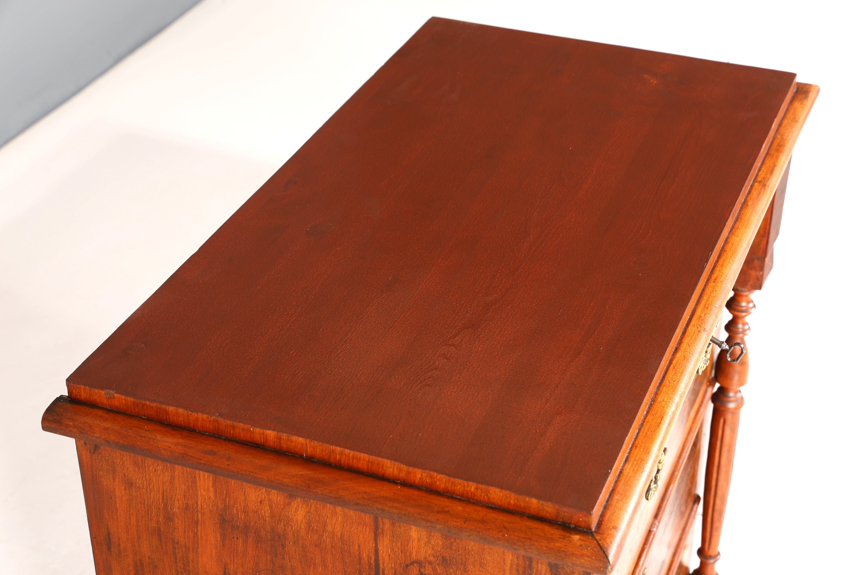 Stilvolle Gründerzeit Kommode Louis Philippe Nussbaum Schubladen Kommode Sideboard um 1880