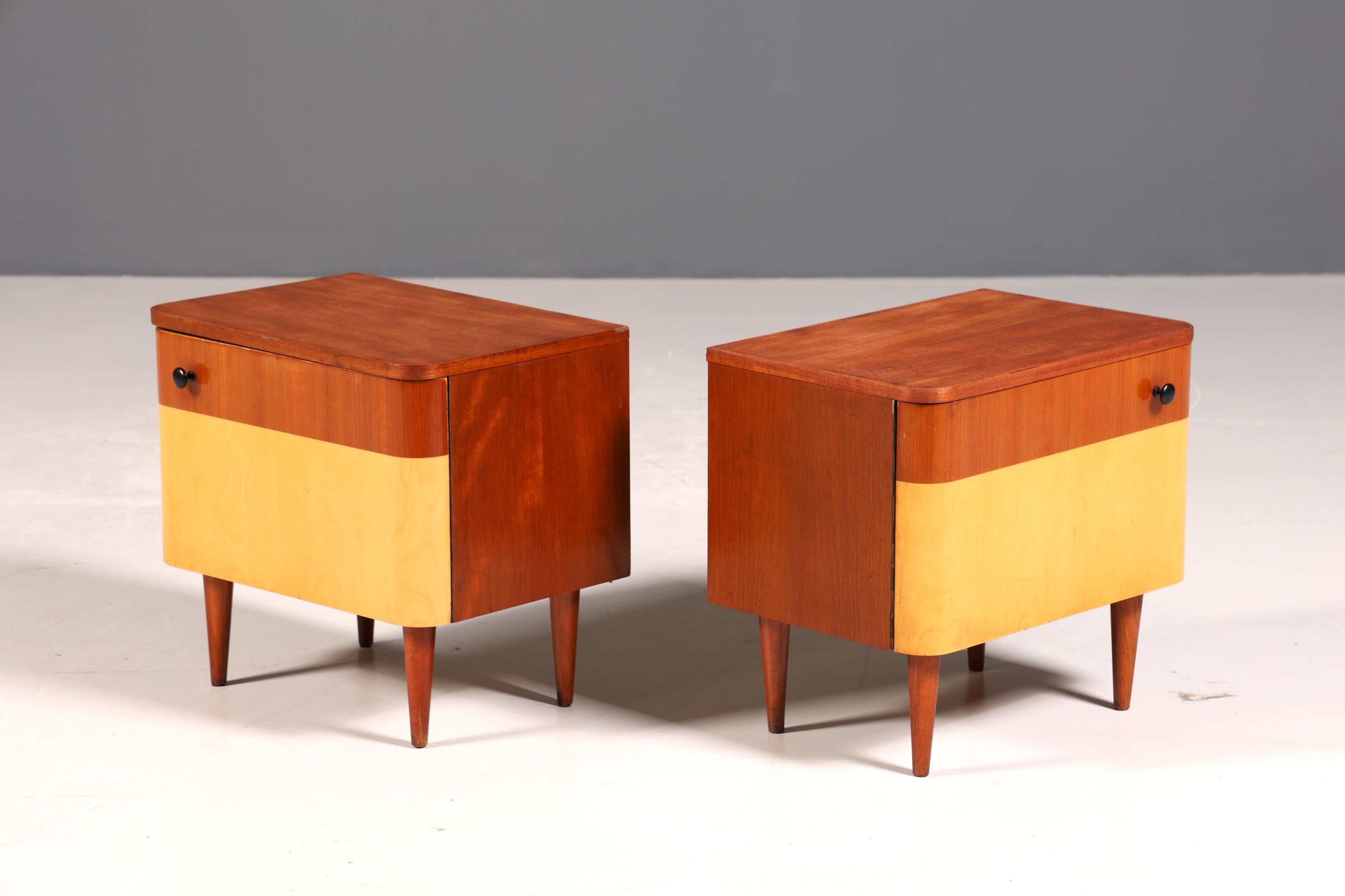 Wunderschöner Mid Century Nachttisch Vintage Schrank 60s Night Stand 2 von 2