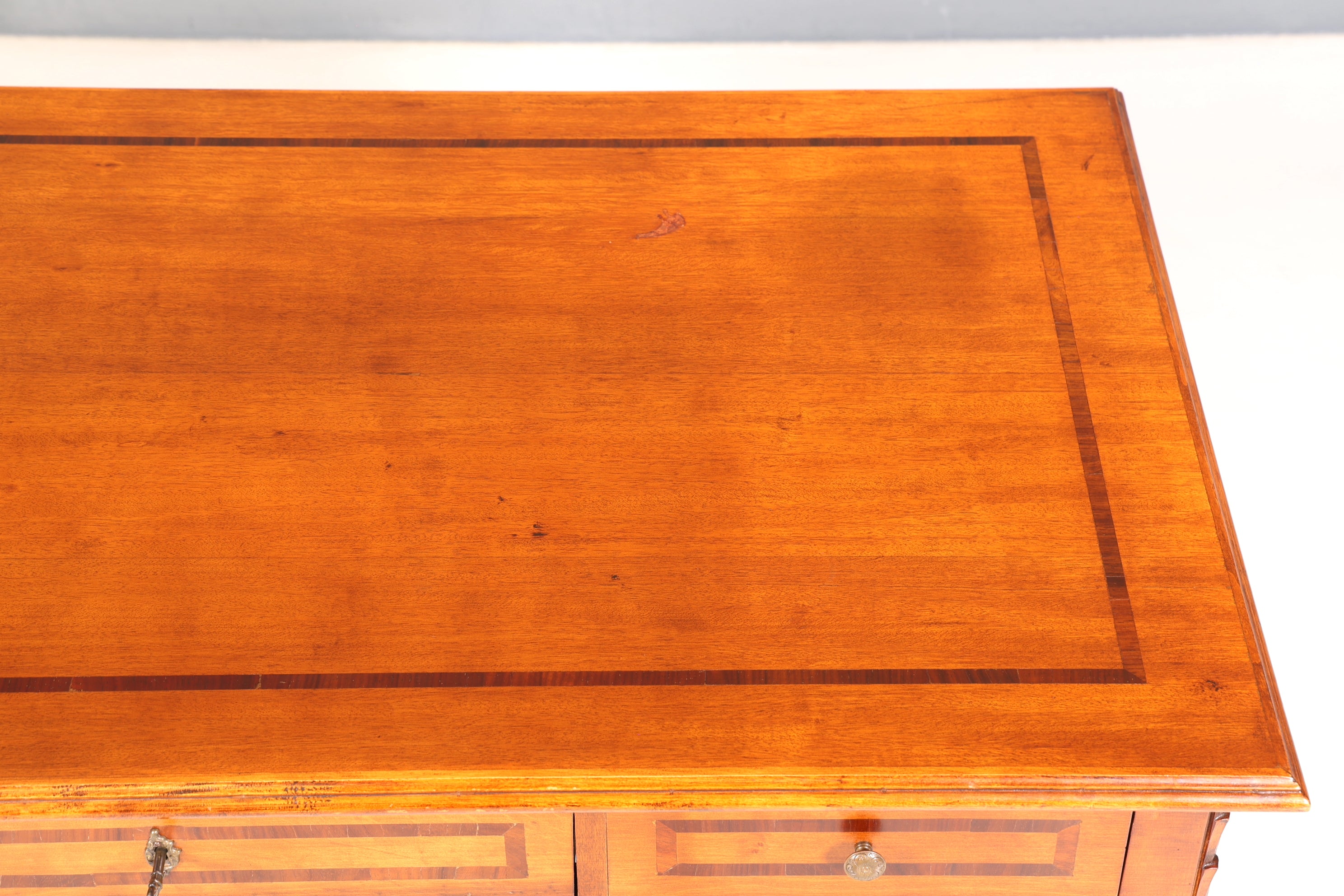 Traumhafter Schreibtisch im Barock Stil Bürotisch echt Holz Antik 60s Office Desk