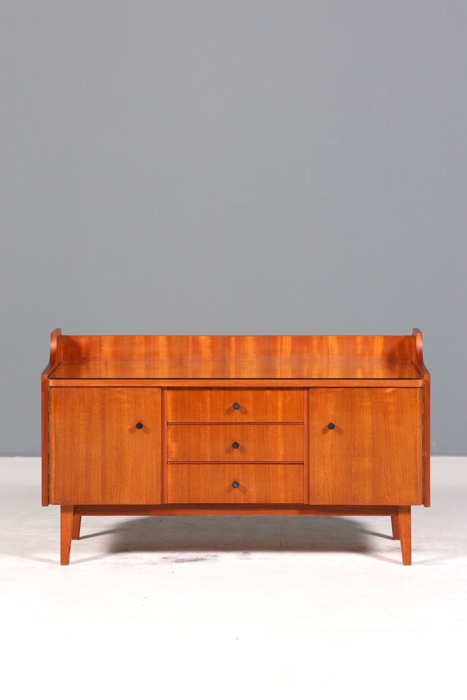 E839 Finish Wunderschönes Mid Century Sideboard Vintage Kommode TV Schrank Flurkommode 60s (Kopie)