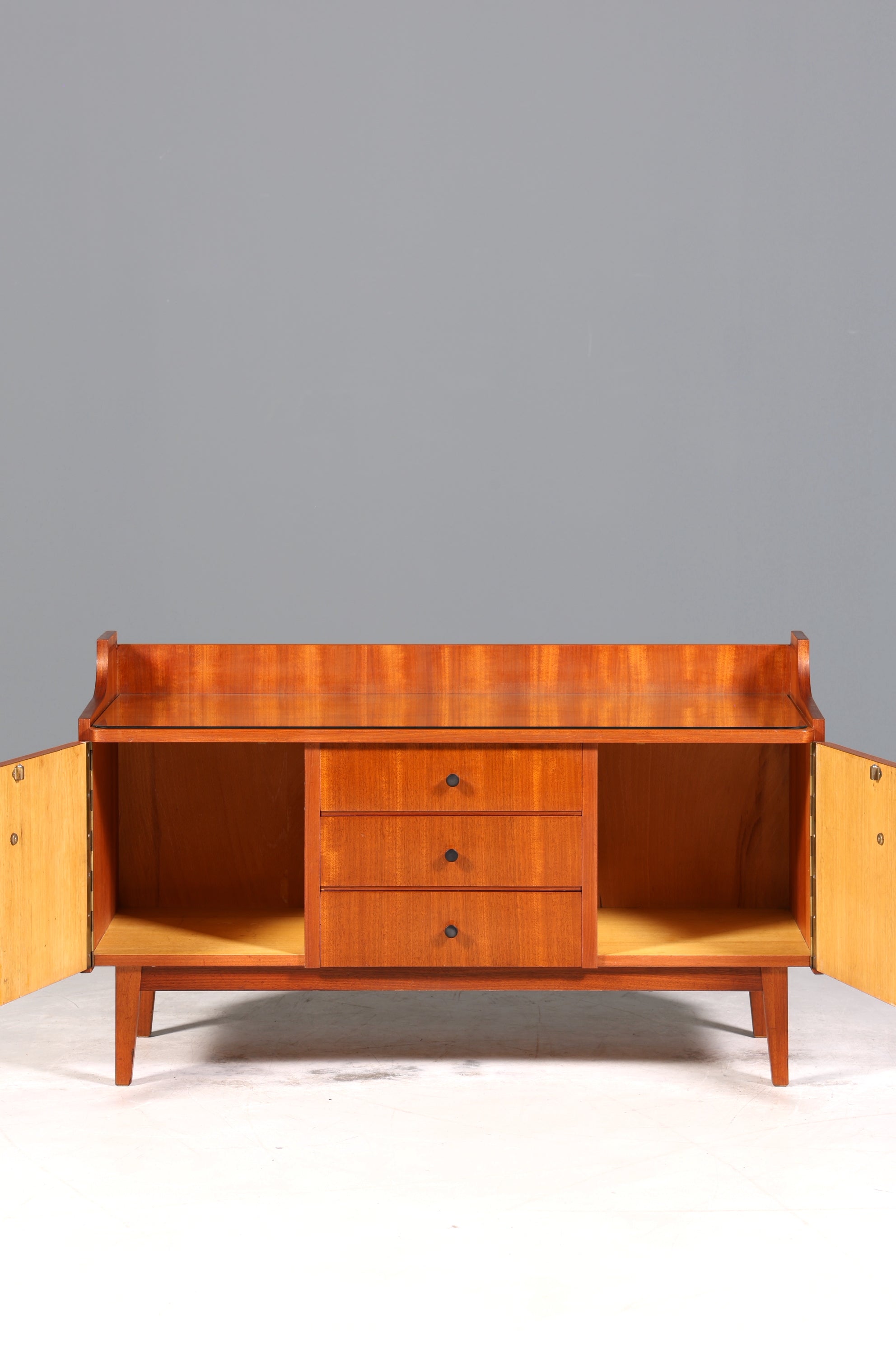E839 Finish Wunderschönes Mid Century Sideboard Vintage Kommode TV Schrank Flurkommode 60s (Kopie)
