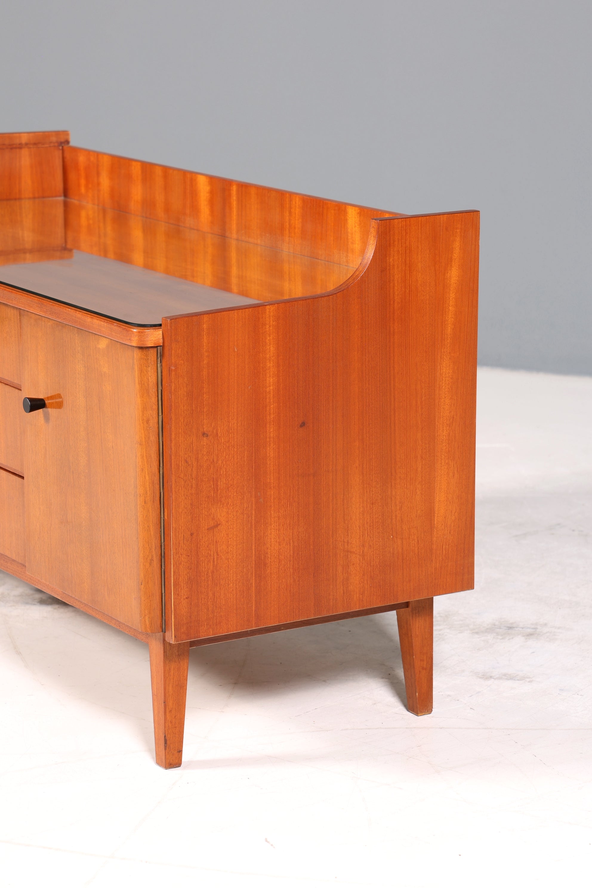 E839 Finish Wunderschönes Mid Century Sideboard Vintage Kommode TV Schrank Flurkommode 60s (Kopie)