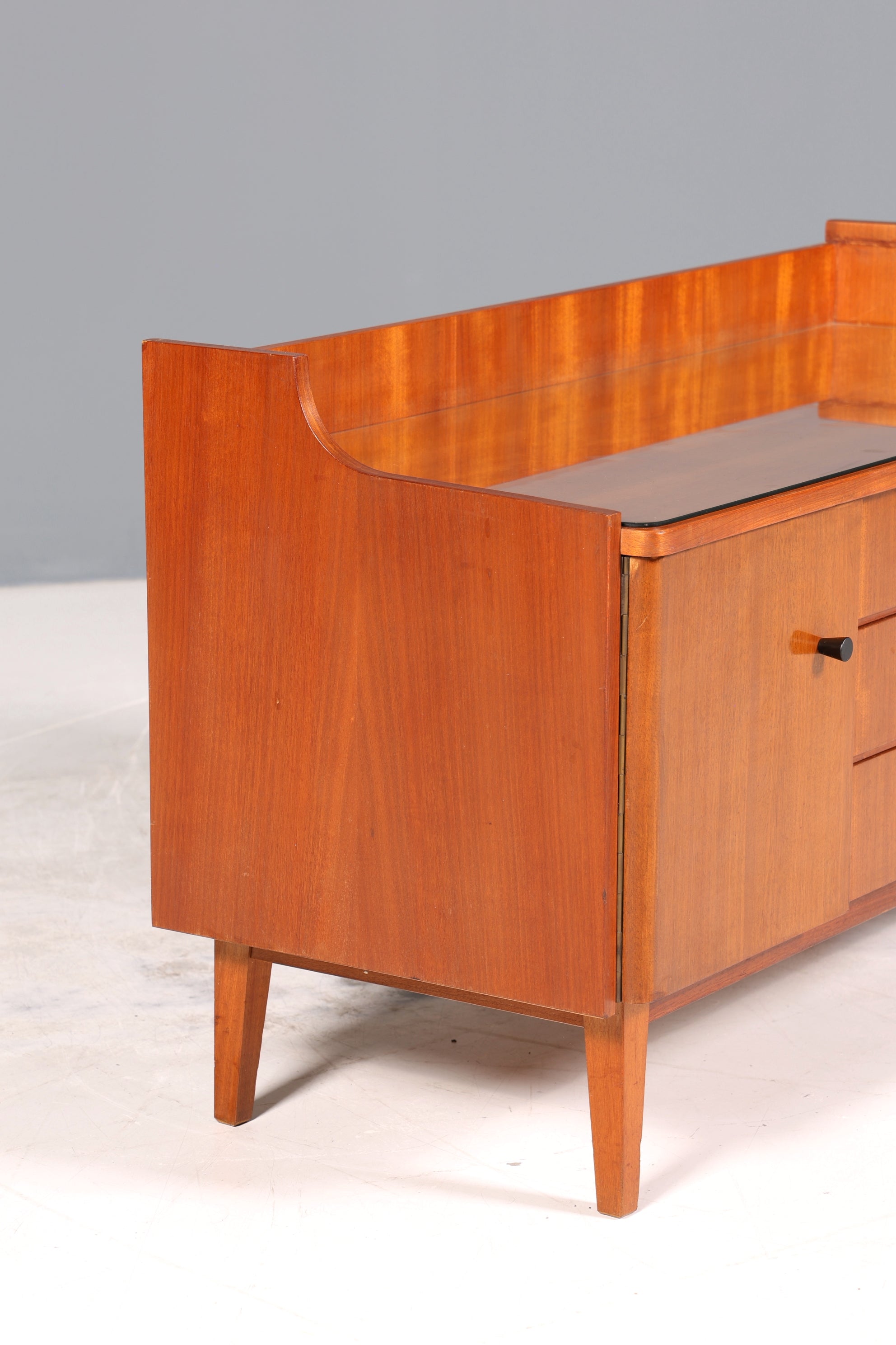 E839 Finish Wunderschönes Mid Century Sideboard Vintage Kommode TV Schrank Flurkommode 60s (Kopie)