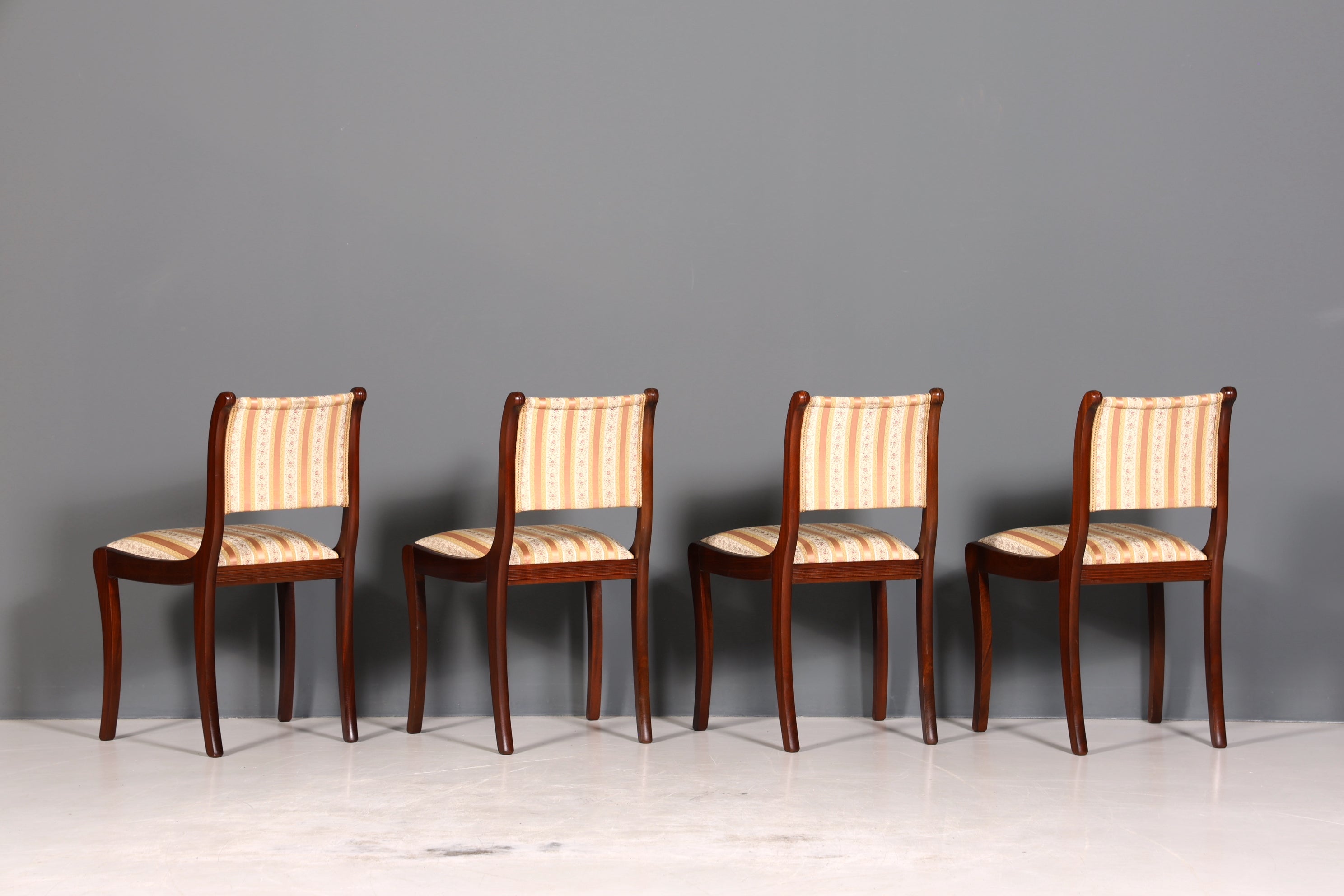 4x Stilvolle Englische Stühle Englisch Dining Chairs Antik 60er Jahre Küchenstühle Stuhlset