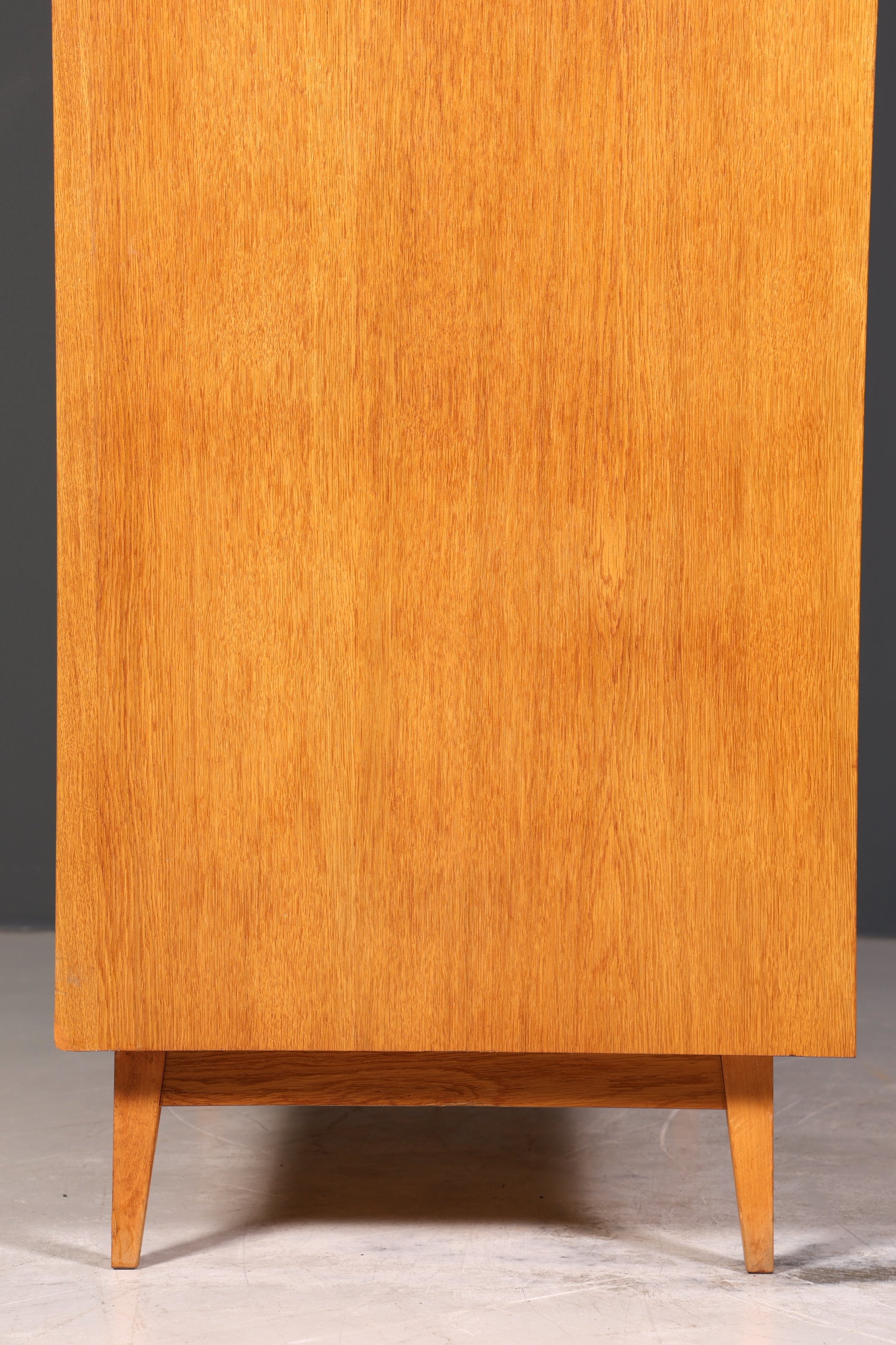 Traumhafter Mid Century Kleiderschrank Vintage Schrank Retro Wäscheschrank