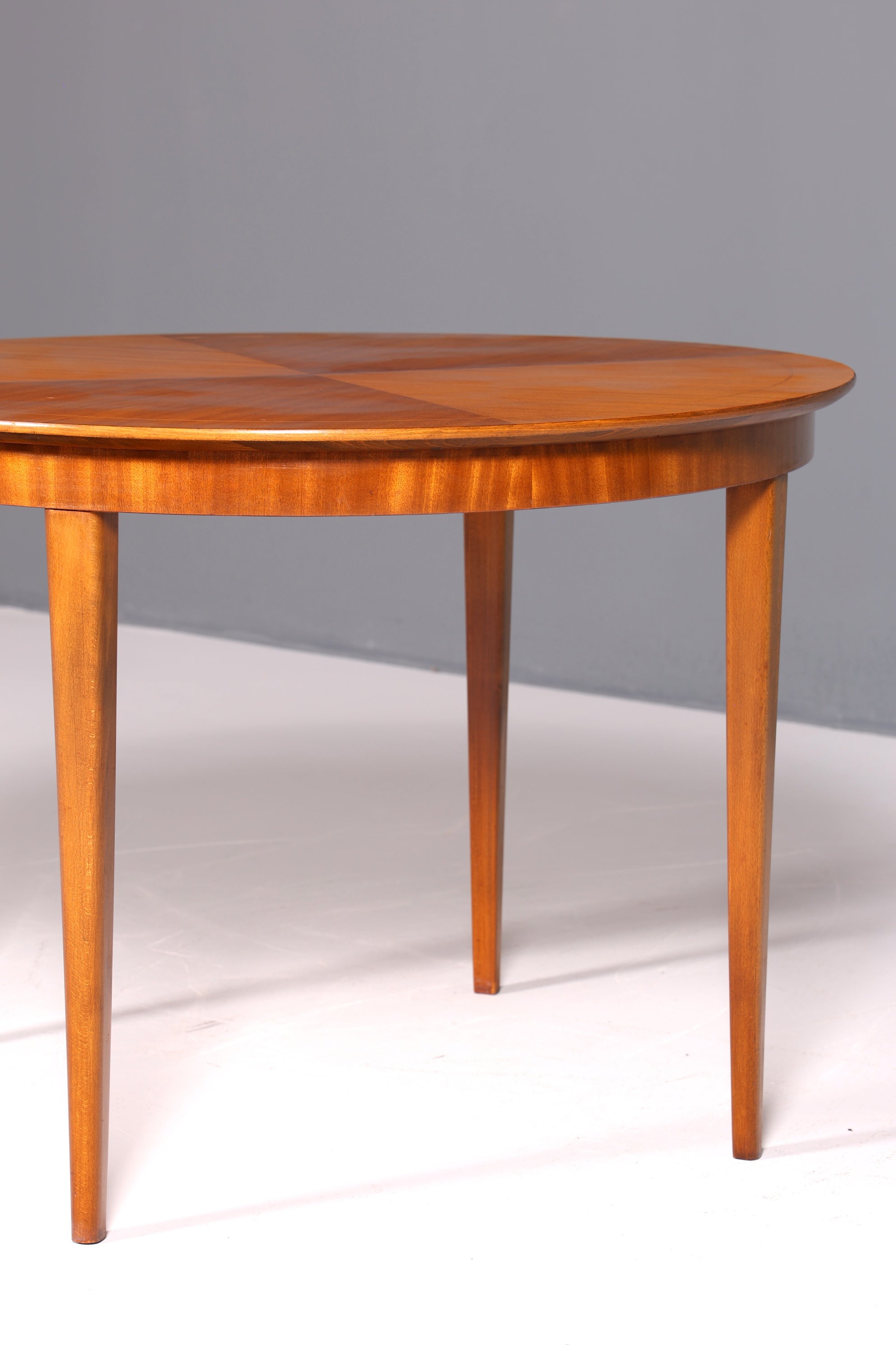 Stilvoller Mid Century Esstisch ausziehbarer Vintage Tisch Retro Küchentisch