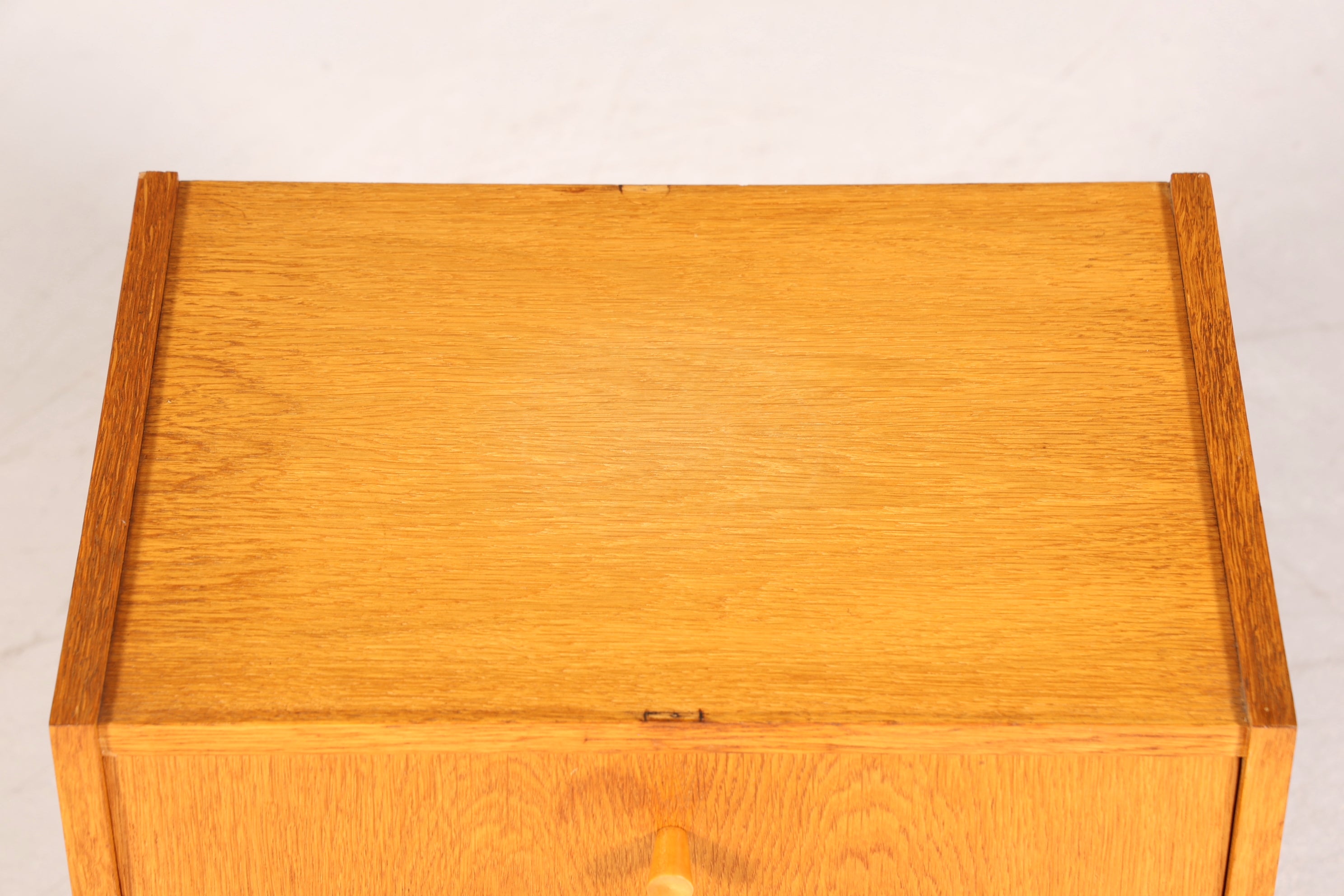 Wunderschöne Mid Century Kommode Vintage Nachttisch Retro Klappschränkchen