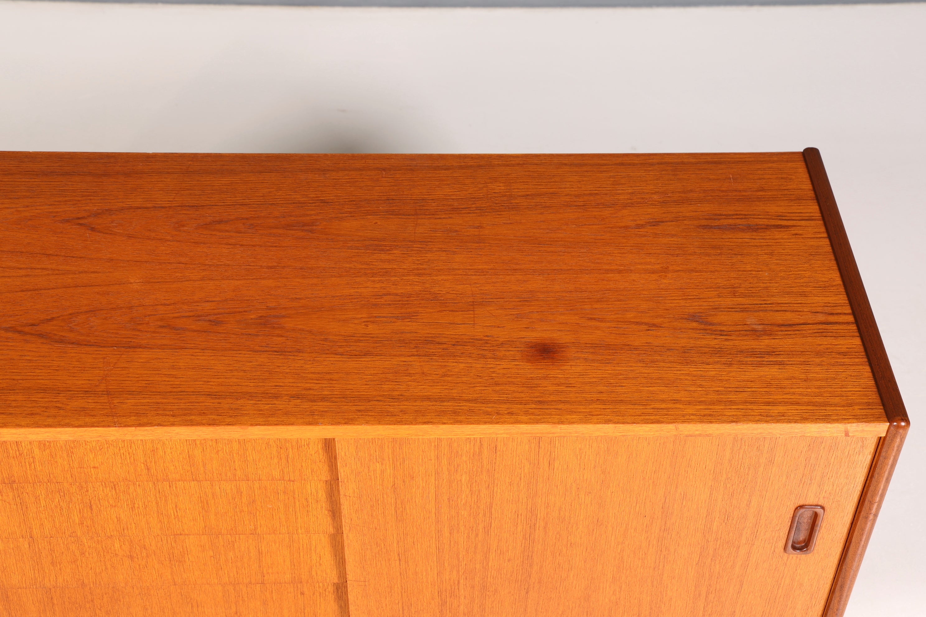 Traumhaftes Mid Century Sideboard Vintage Schrank Schiebetür Kommode TV Schrank 60s