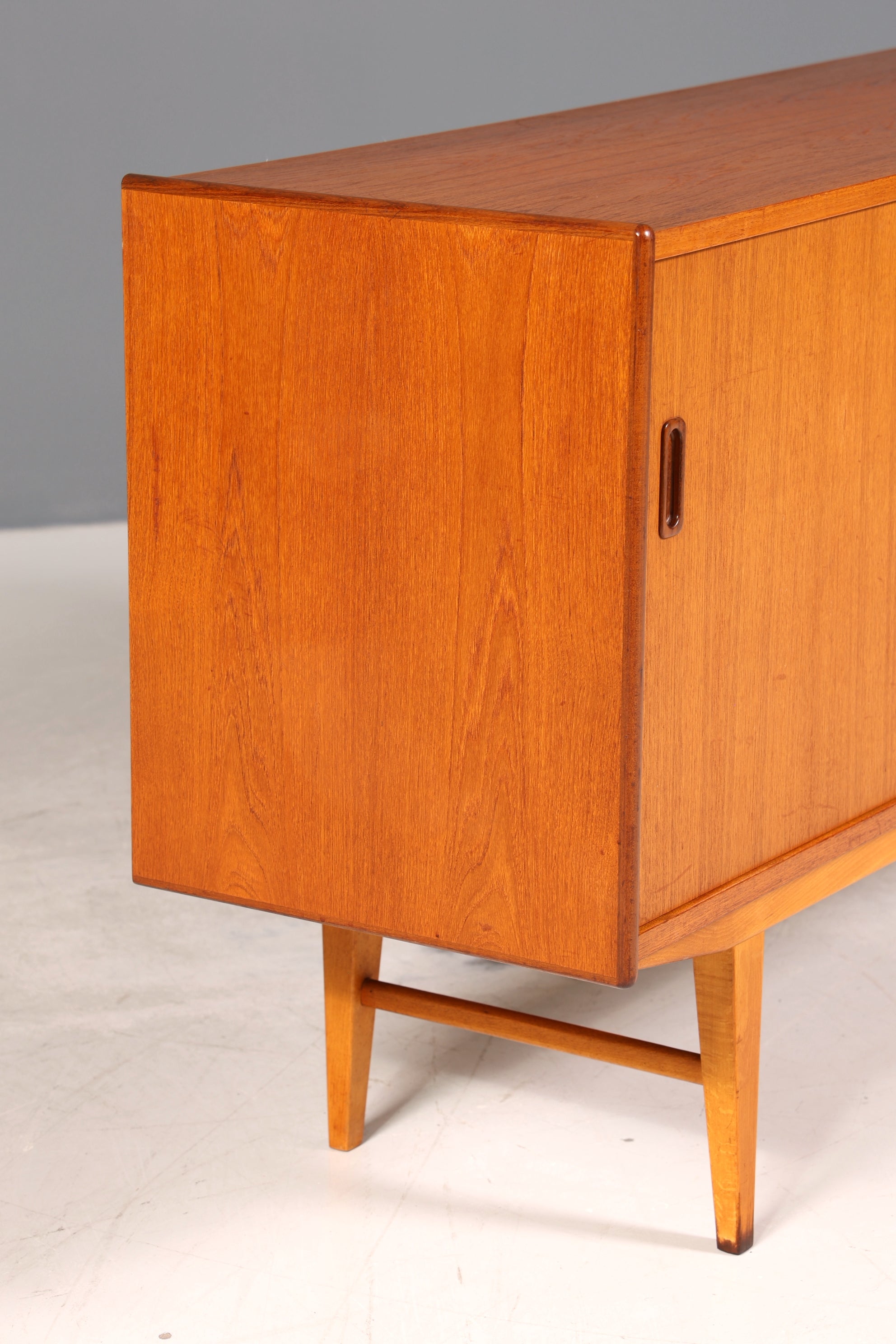 Traumhaftes Mid Century Sideboard Vintage Schrank Schiebetür Kommode TV Schrank 60s