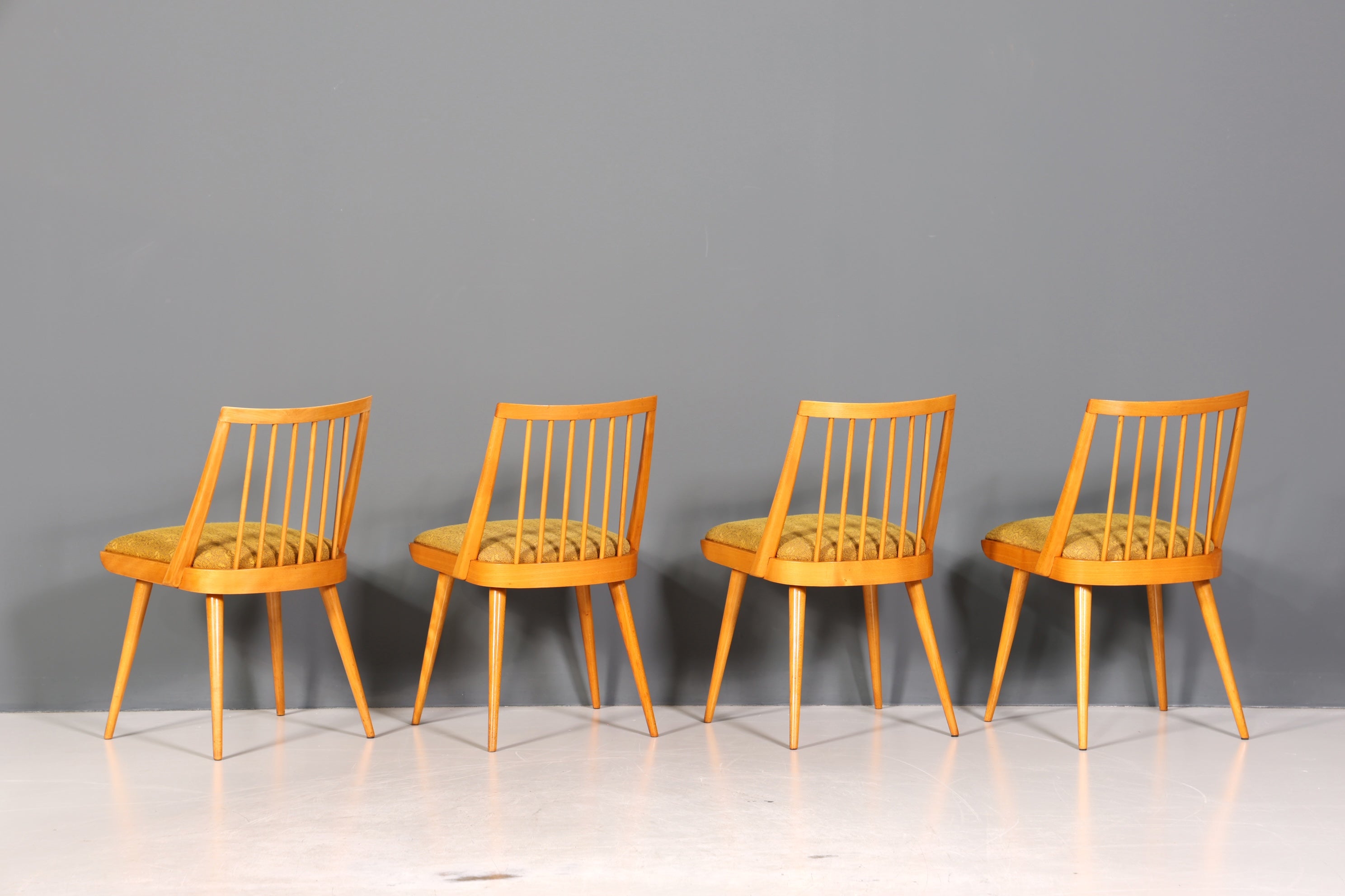 4x Schlichte Mid Century Stühle Retro Stuhlset Danish Design Küchenstühle Esszimmer Stühle