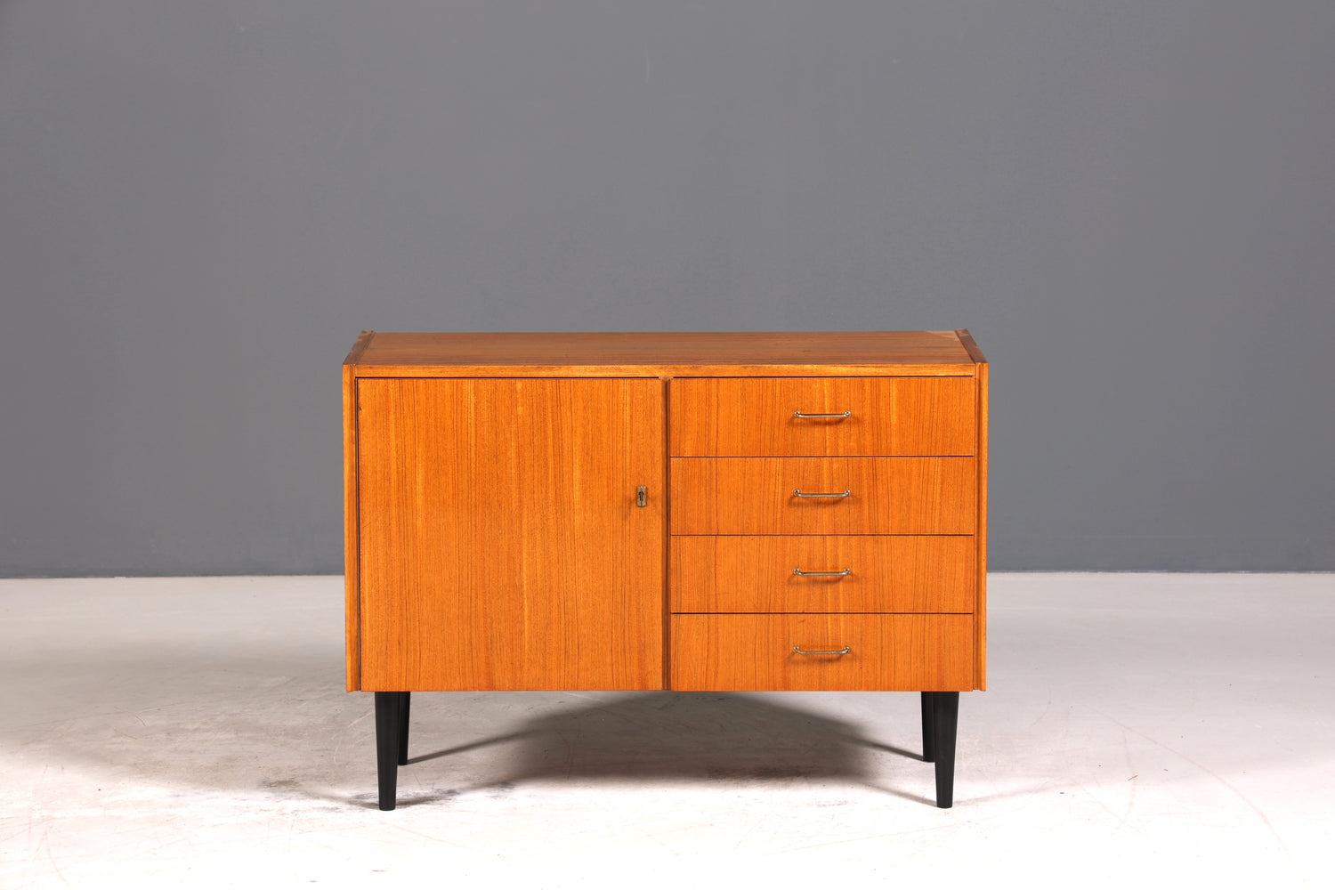 E861 Finish Wunderschöne Mid Century Kommode Vintage Schrank Retro Flur Kommode 60s Regal Sideboard
