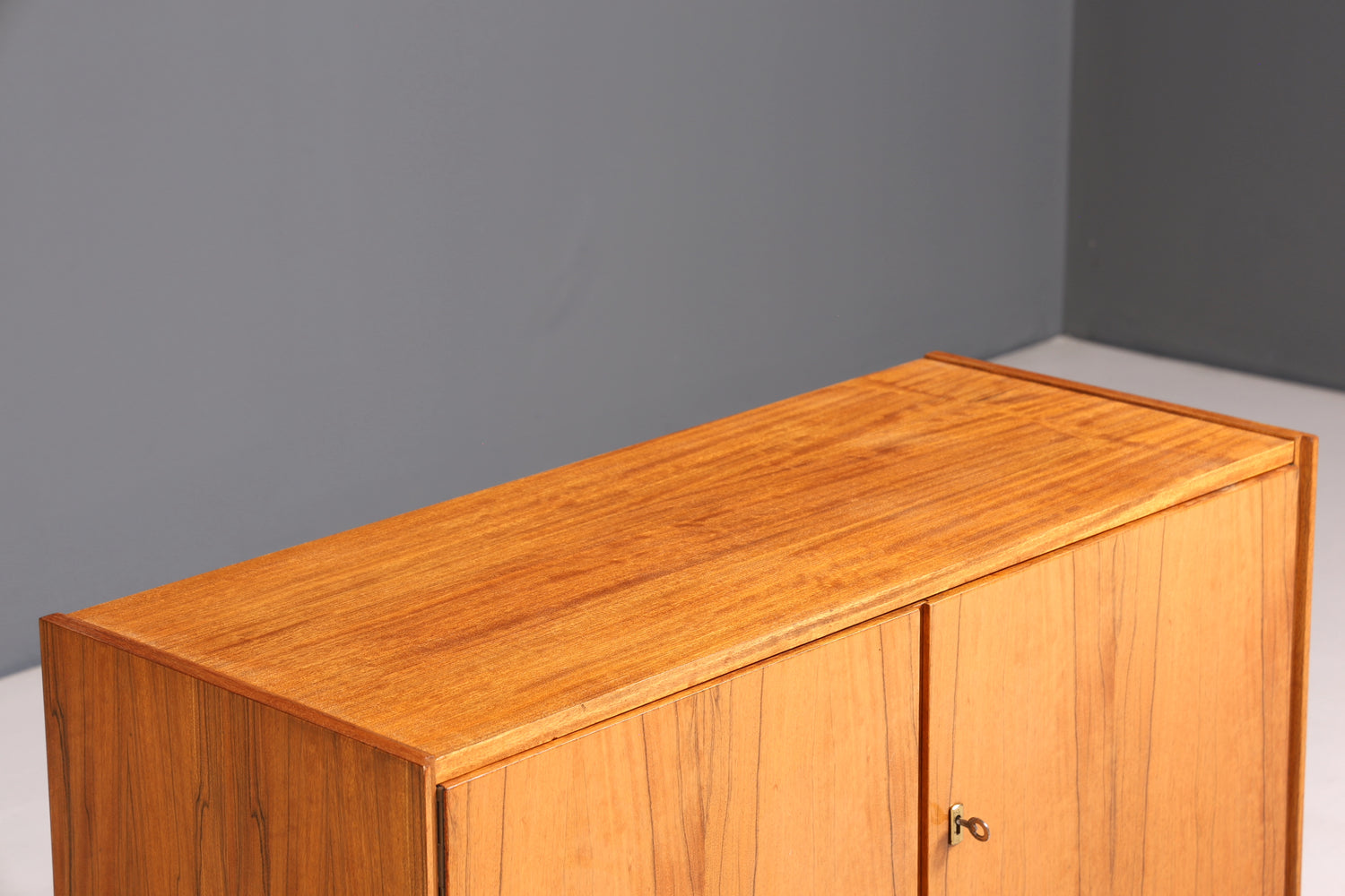 E862 Finish Wunderschöne Mid Century Kommode Vintage Schrank Retro Flur Kommode 60s Regal Sideboard