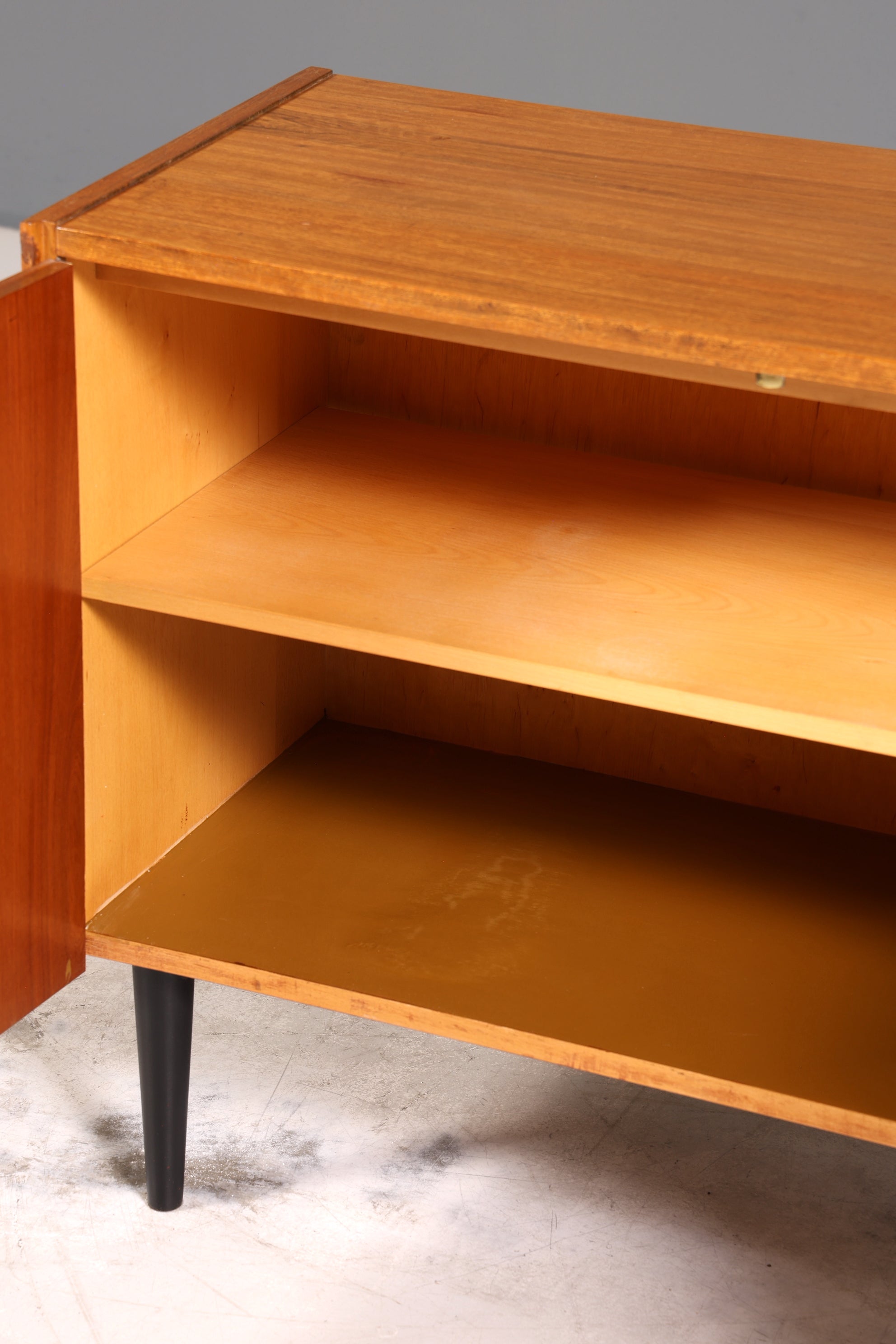 E863 Finish Wunderschöne Mid Century Kommode Vintage Schrank Retro Flur Kommode 60s Regal Sideboard