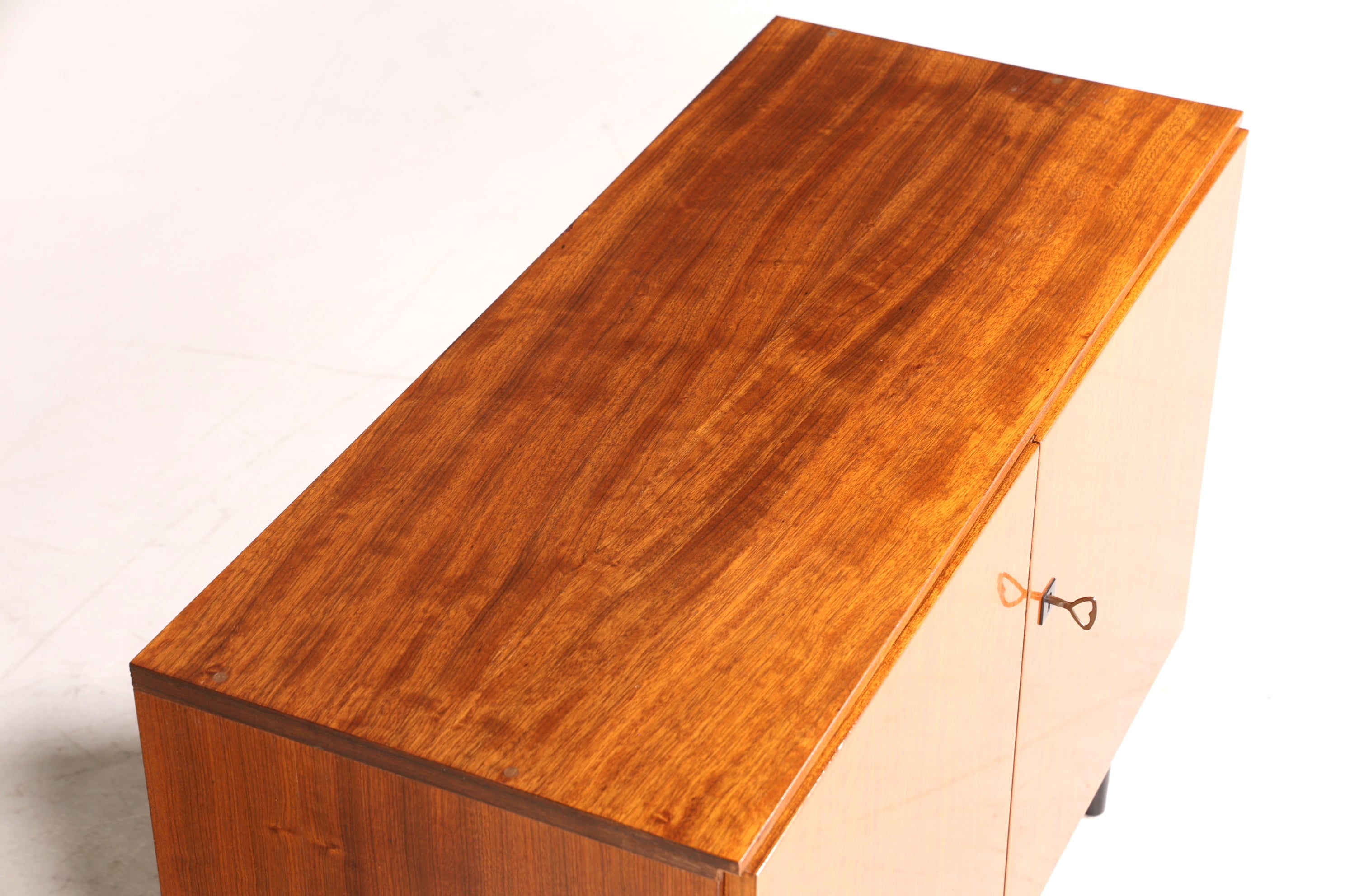 Wunderschöne Mid Century Kommode Vintage Schrank Retro Flur Kommode 60s Regal Sideboard