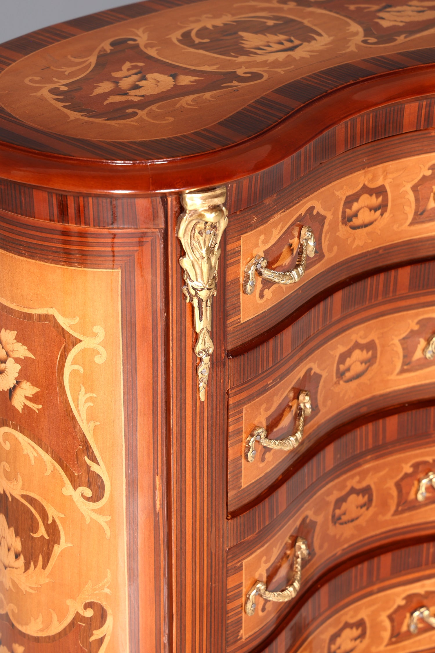 Wunderschöne Barock Stil Kommode Antik Stil Beistelltisch Messing Schränkchen