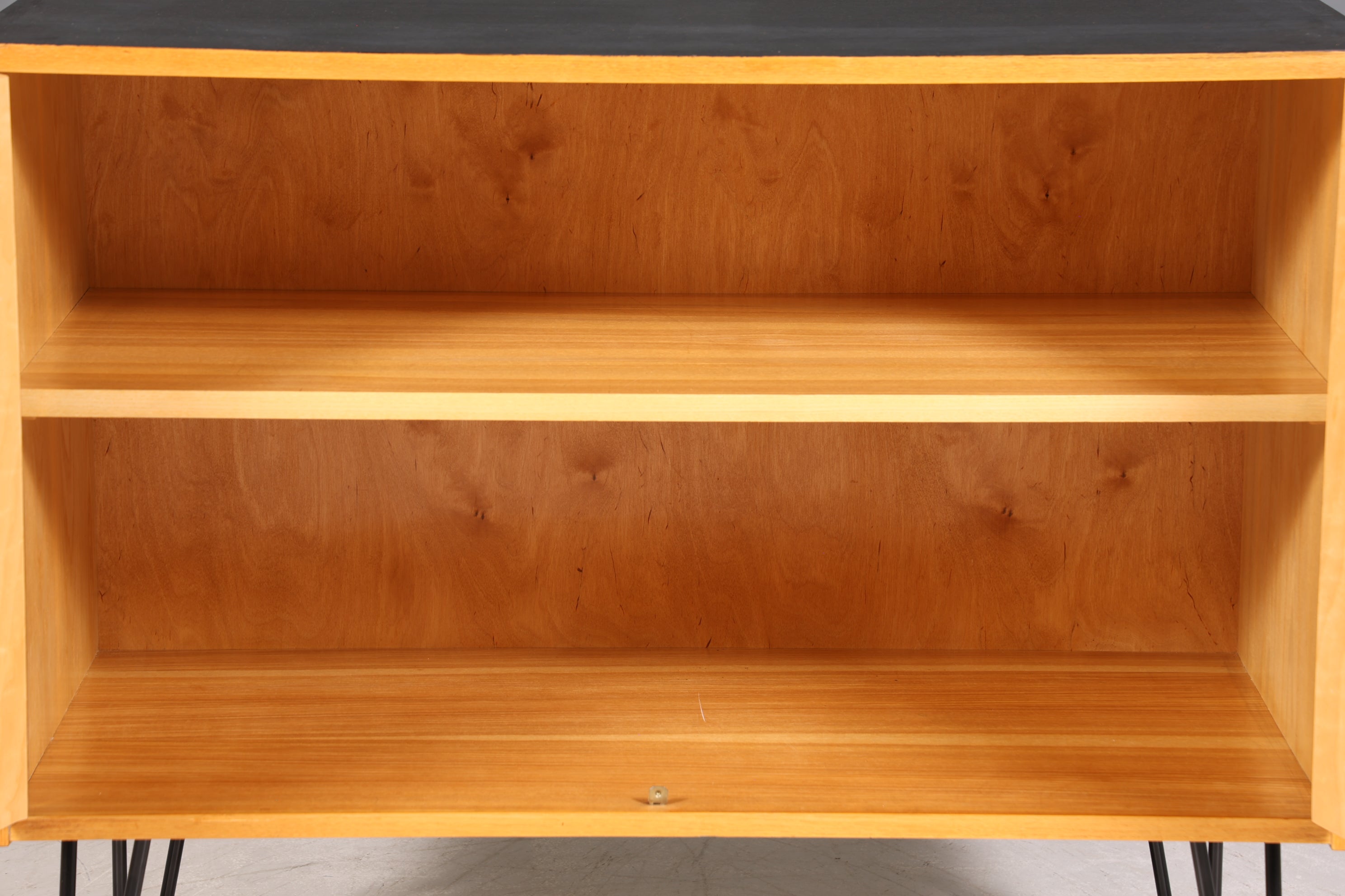 Traumhafter Hellerau Schrank Mid Century Kommode Vintage Sideboard Retro Regal 1 von 2