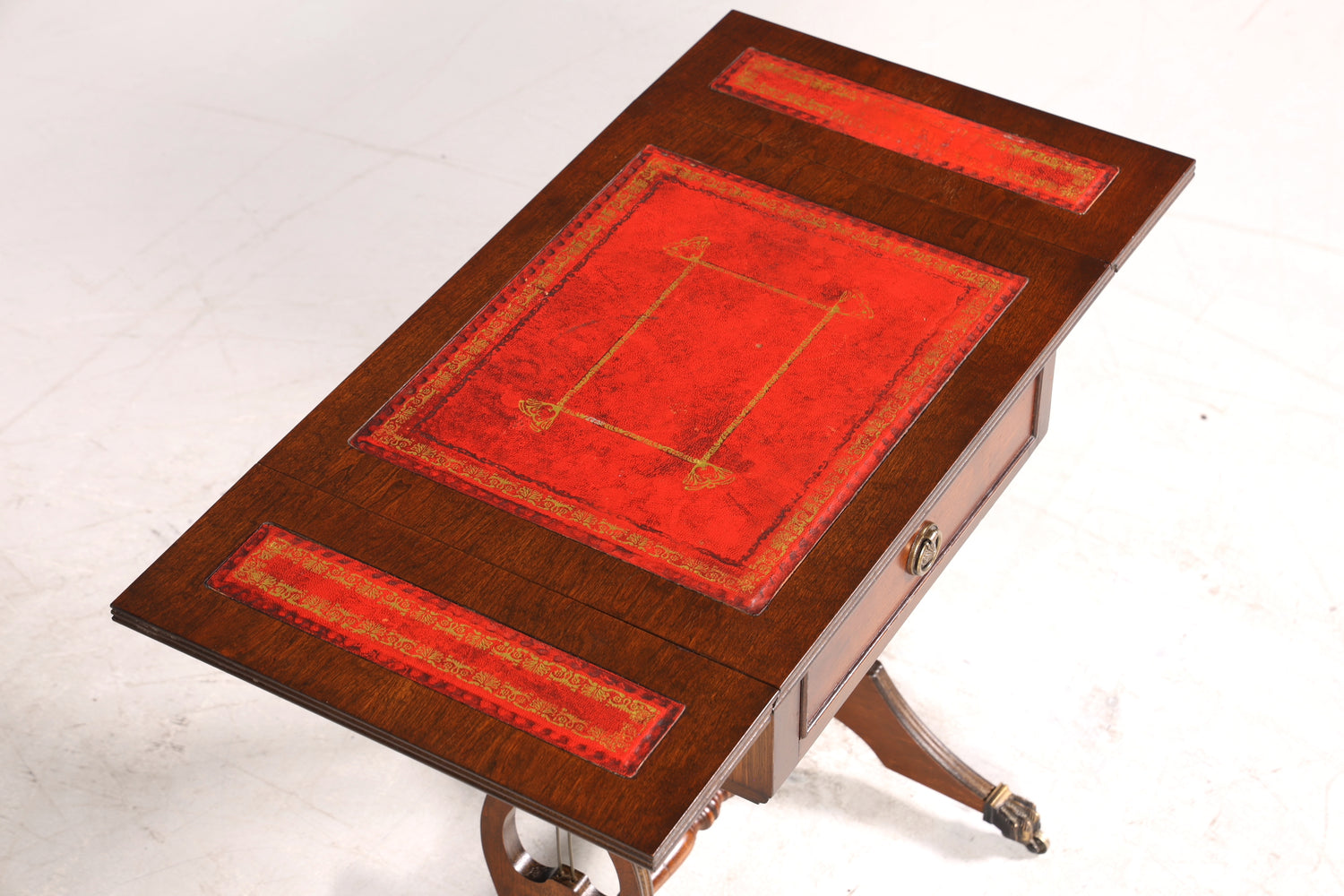 Wunderschöner Englischer Tisch Mahagoni Klapptisch Beistelltisch Englisch echt Leder Antik 60s Ablage