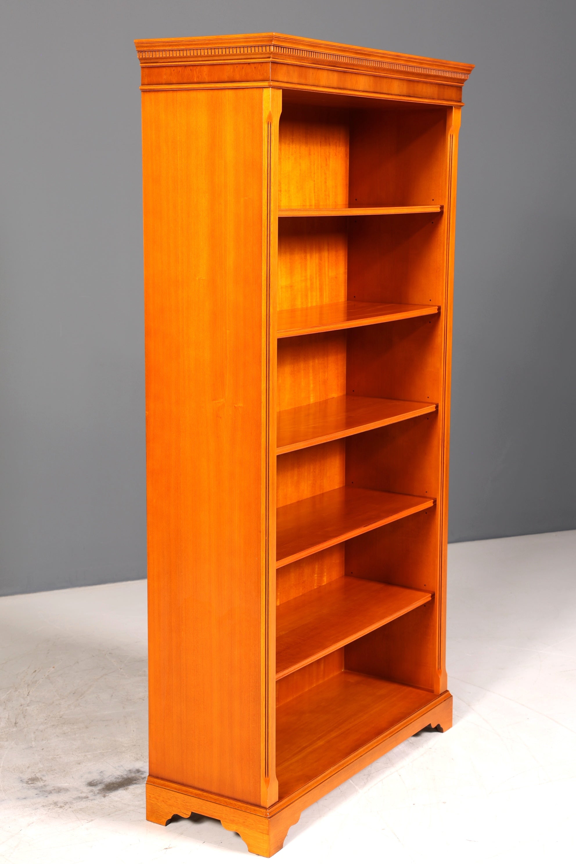 Wunderschönes Englisches Bücherregal Eibe Mercury Antik Regal Bookshelf Buchablage 60s