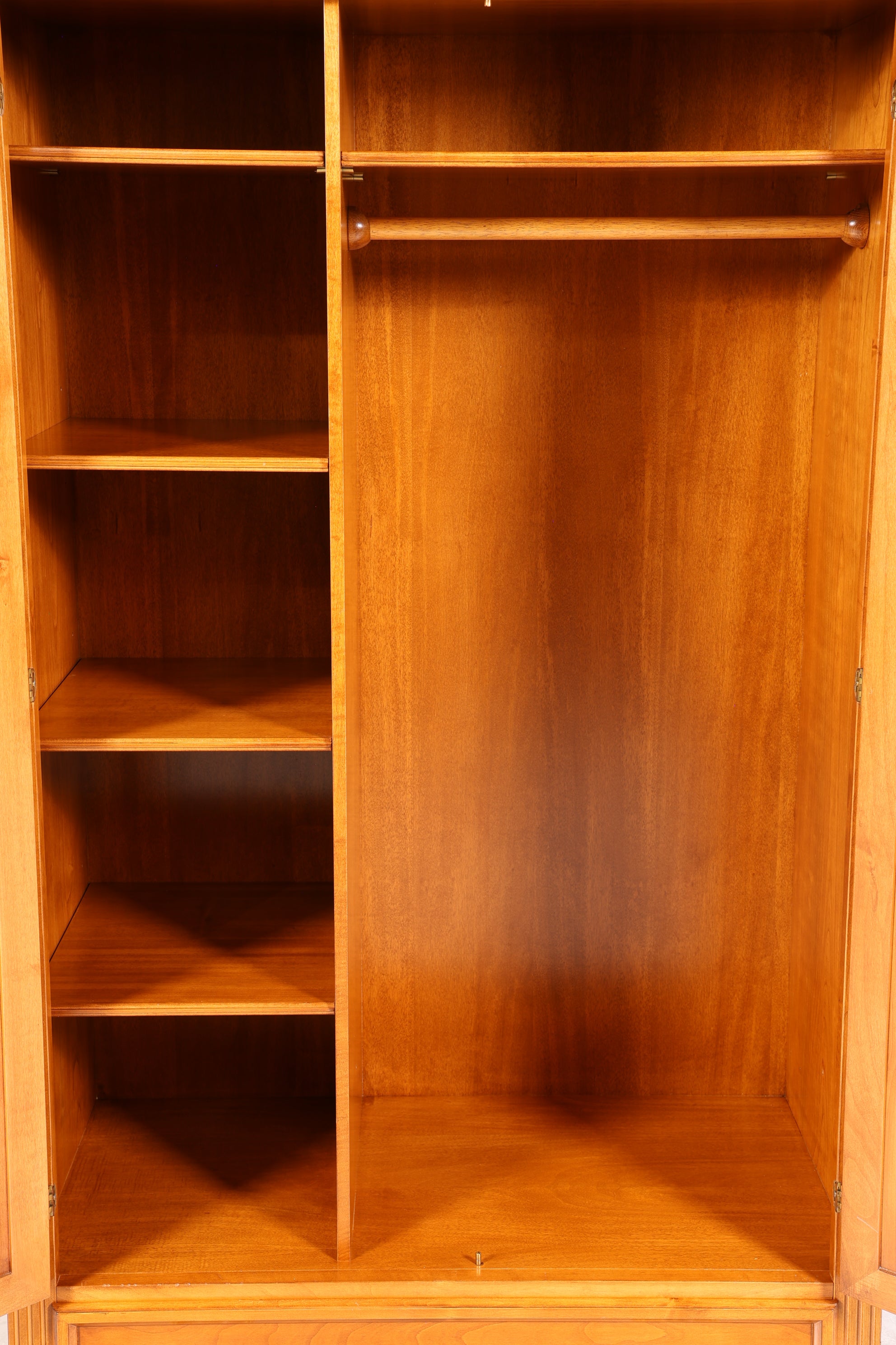 Traumhafter Original Selva Schrank Antik Stil massiv Holz Dielenschrank Villa Borghese Kleiderschrank Wäscheschrank