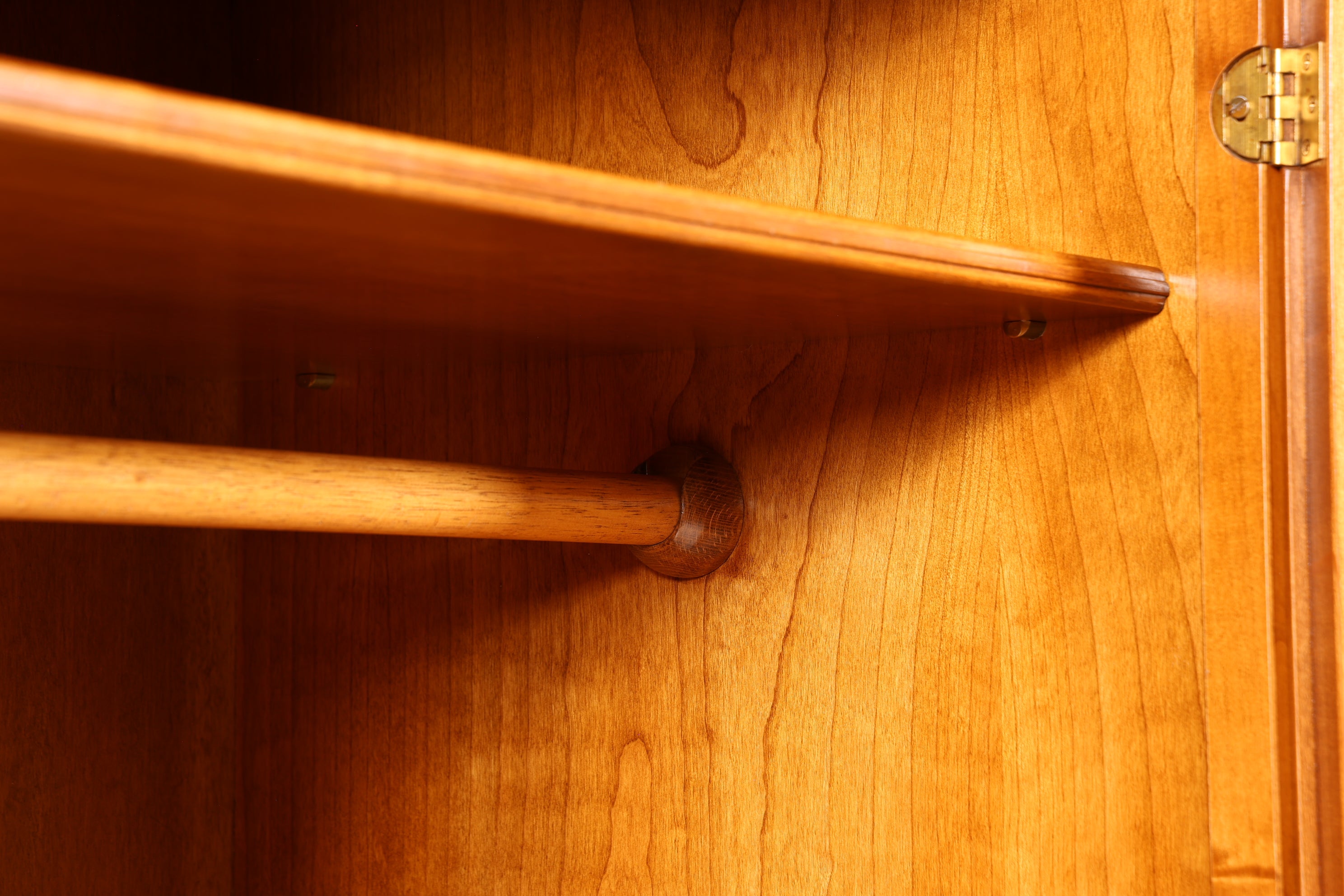 Traumhafter Original Selva Schrank Antik Stil massiv Holz Dielenschrank Villa Borghese Kleiderschrank Wäscheschrank