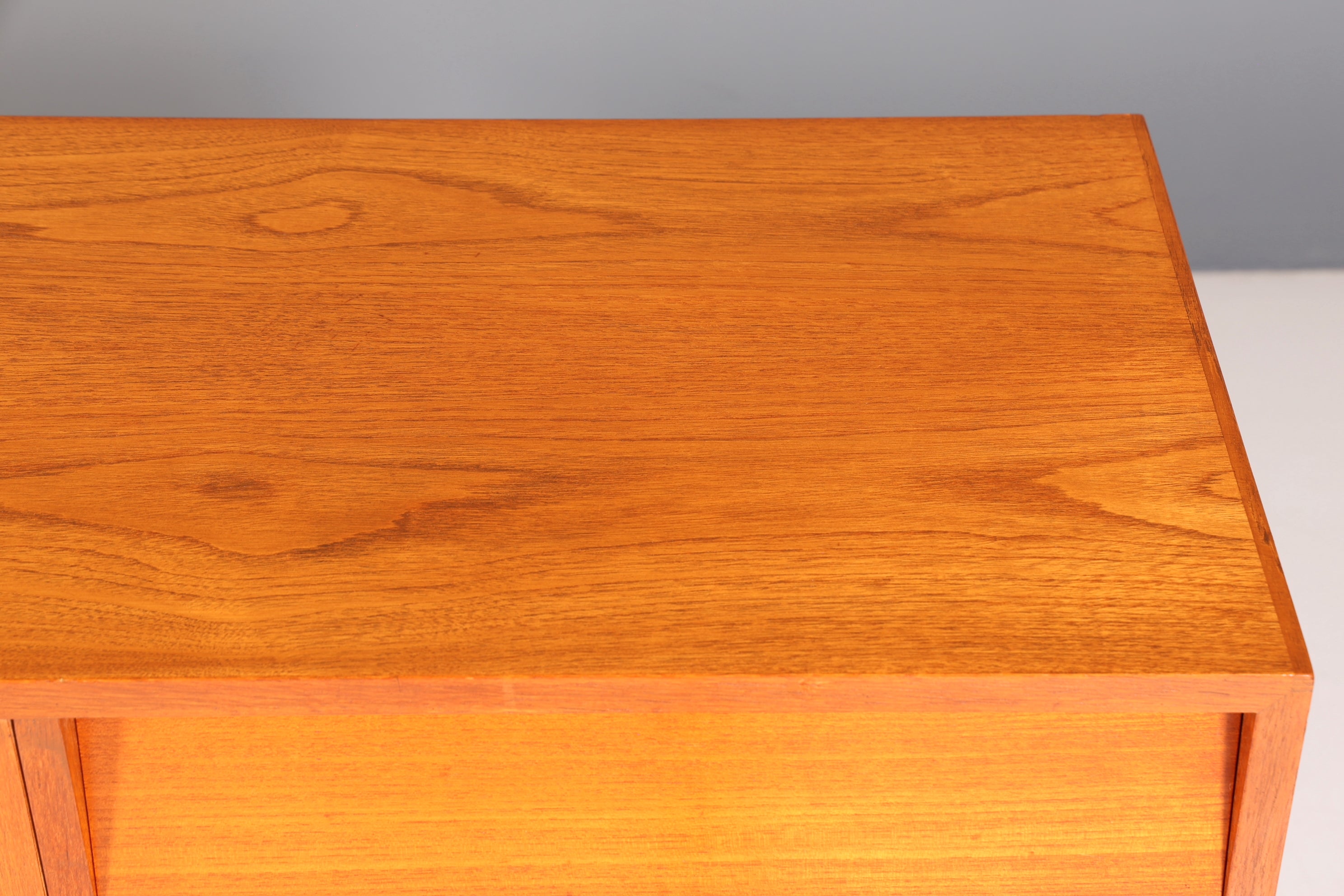 Wunderschönes Mid Century Highboard Teak Holz Schrank Büro Kommode 60er Jahre