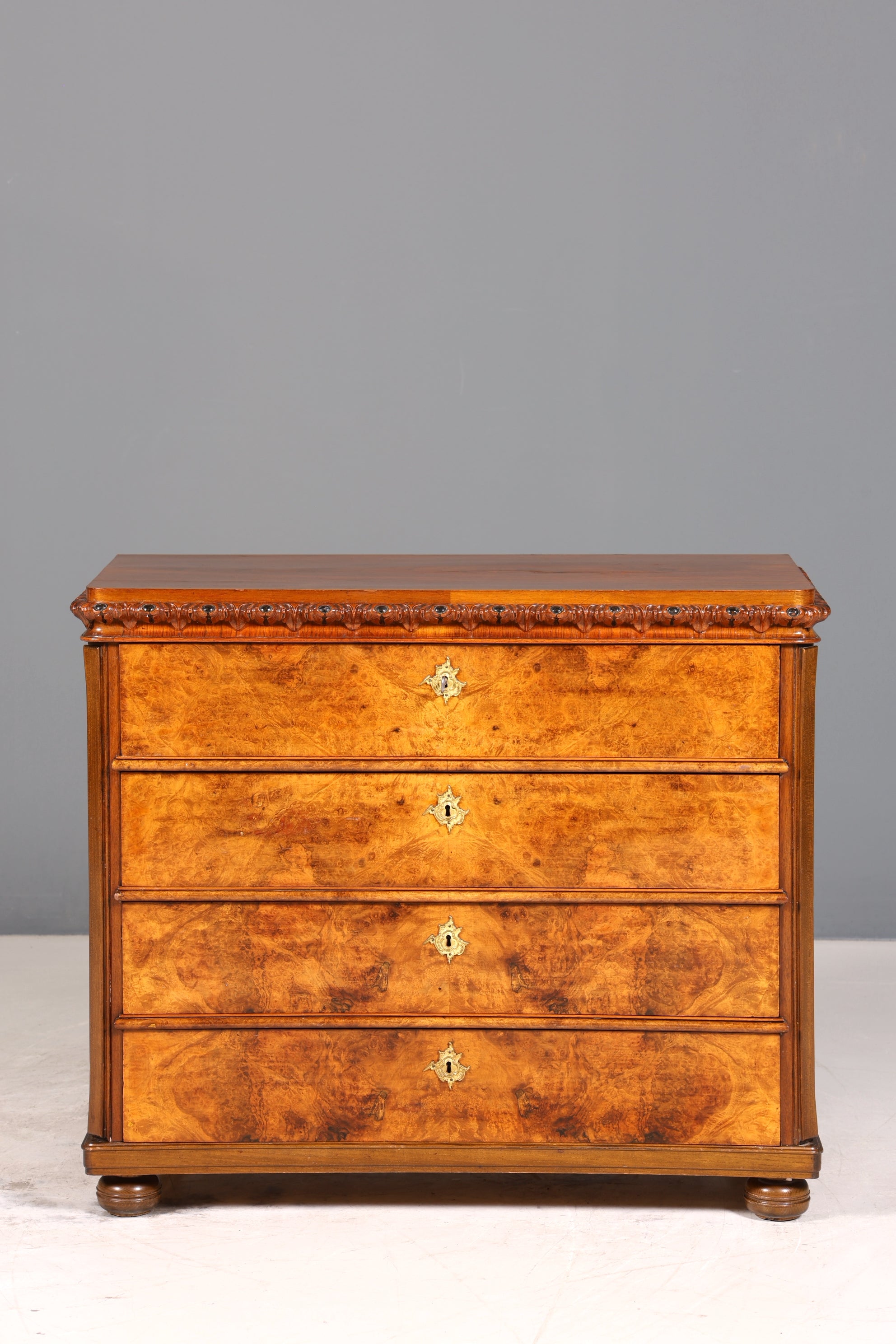 Stilvolle Louis Philippe Kommode Nussbaum Biedermeier Schubladenkommode um 1890