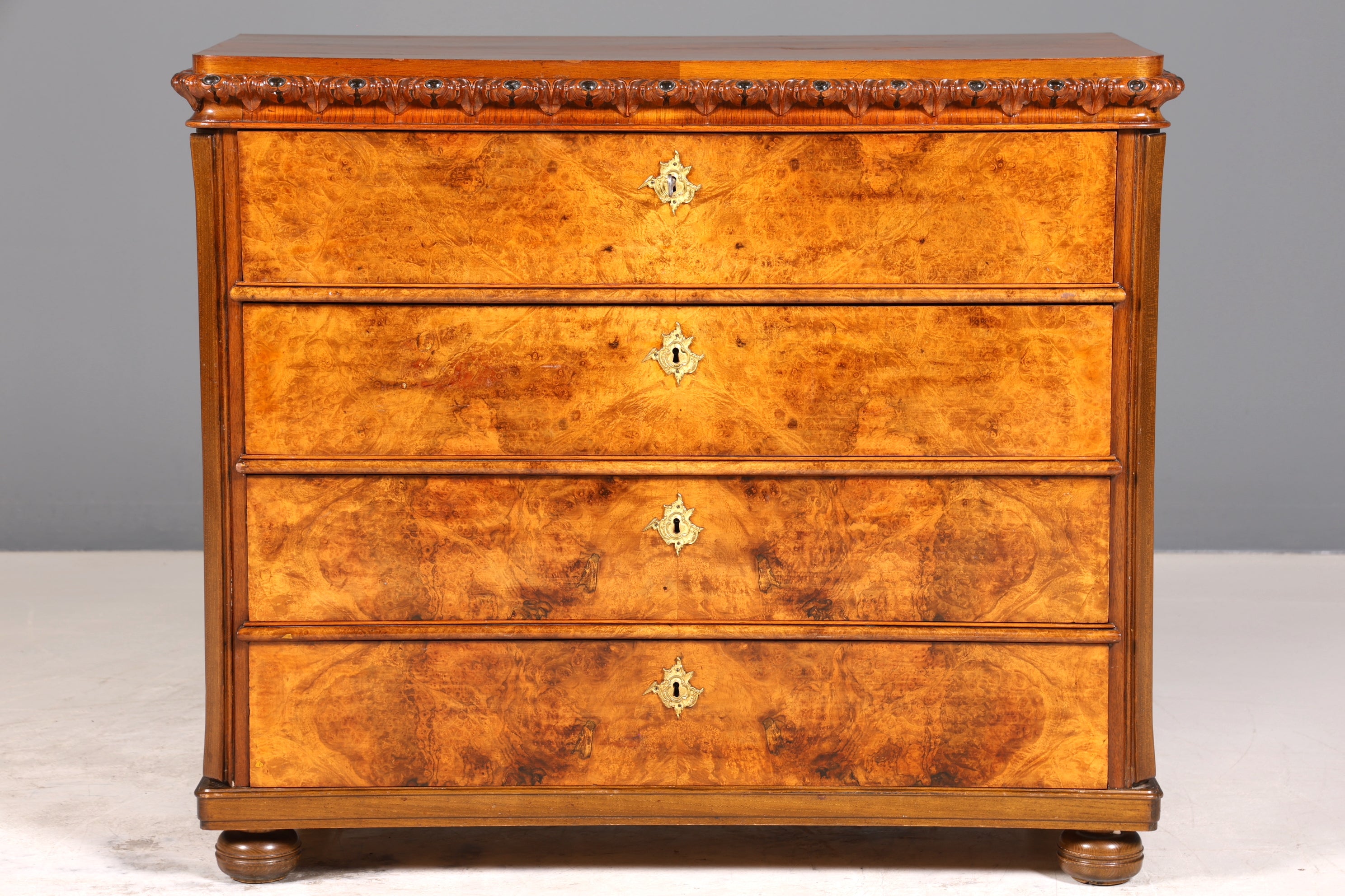 Stilvolle Louis Philippe Kommode Nussbaum Biedermeier Schubladenkommode um 1890