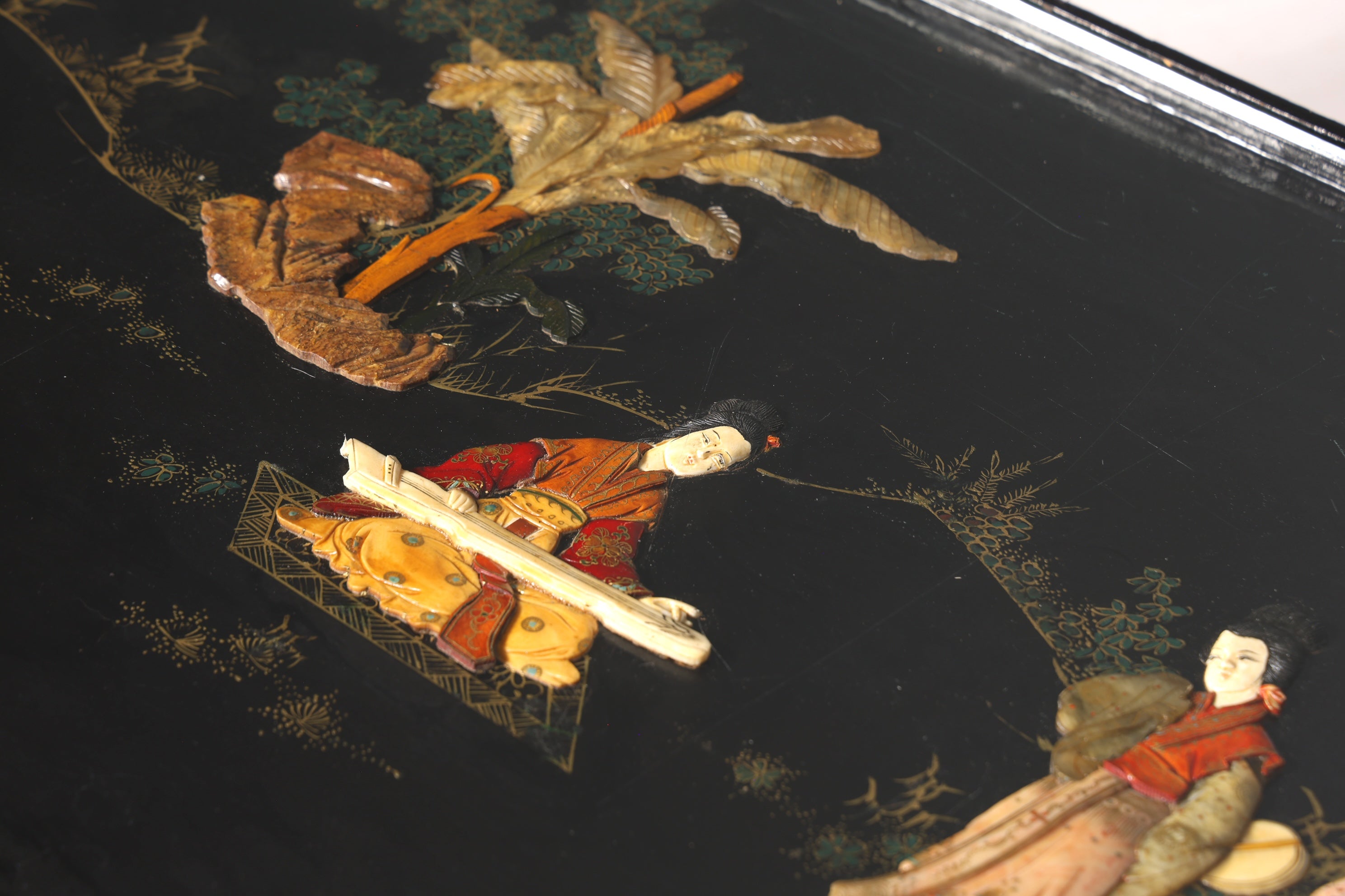 Traumhafter Chinesischer Couchtisch Asia Tisch Ablagetisch mit Asiatischen Motiven