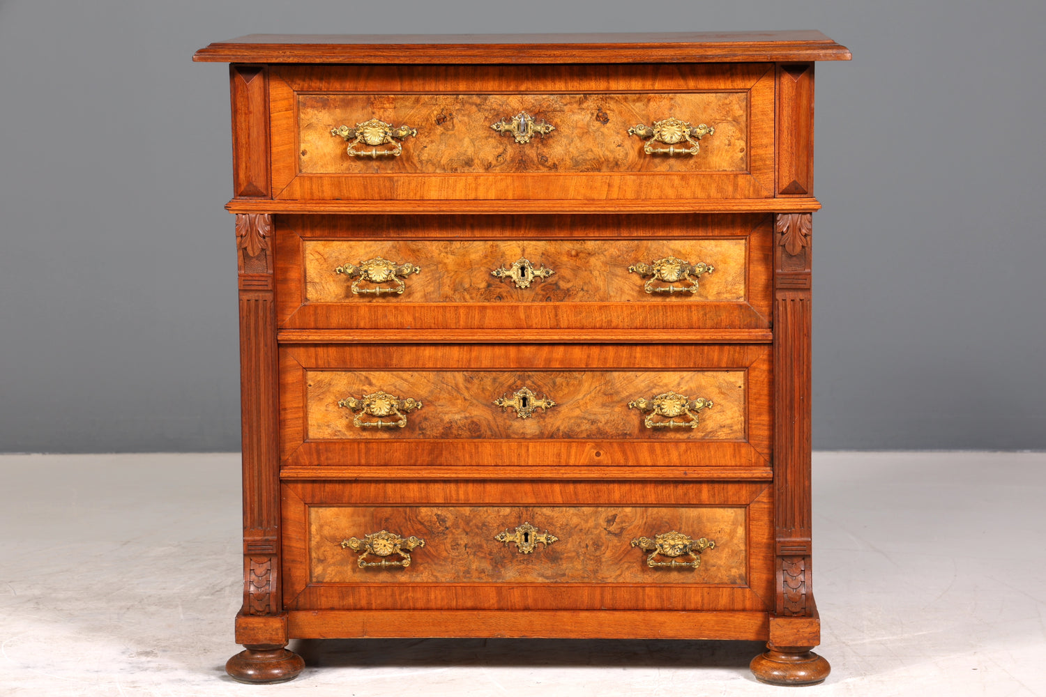 E908 Finish cm, Wunderschöne Gründerzeit Kommode Louis Philippe Nussbaum Schubladen Kommode Sideboard um 1880