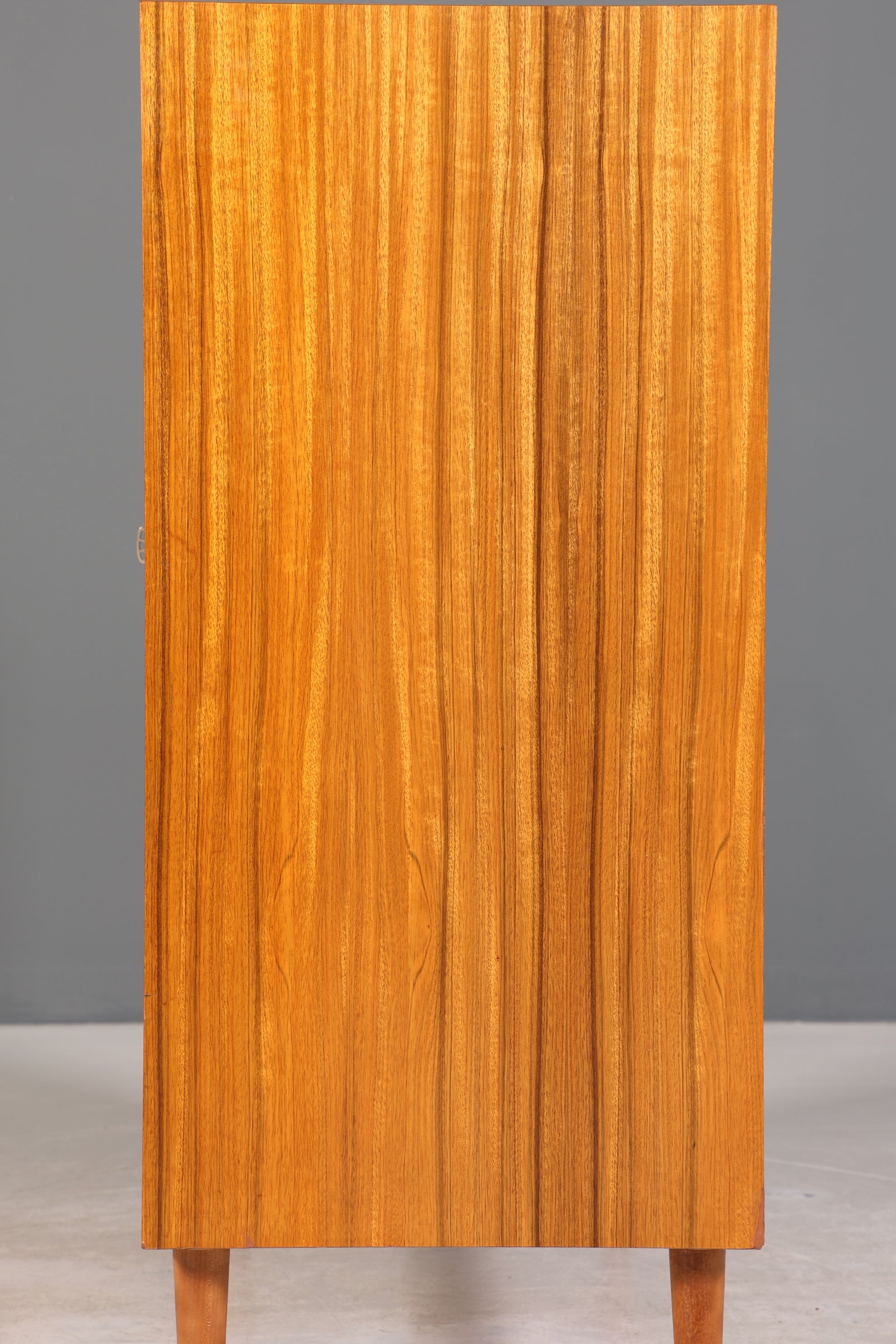 Wunderschöner Mid Century Schrank 60er Jahre Wäscheschrank Aktenschrank Kommode Kleiderschrank