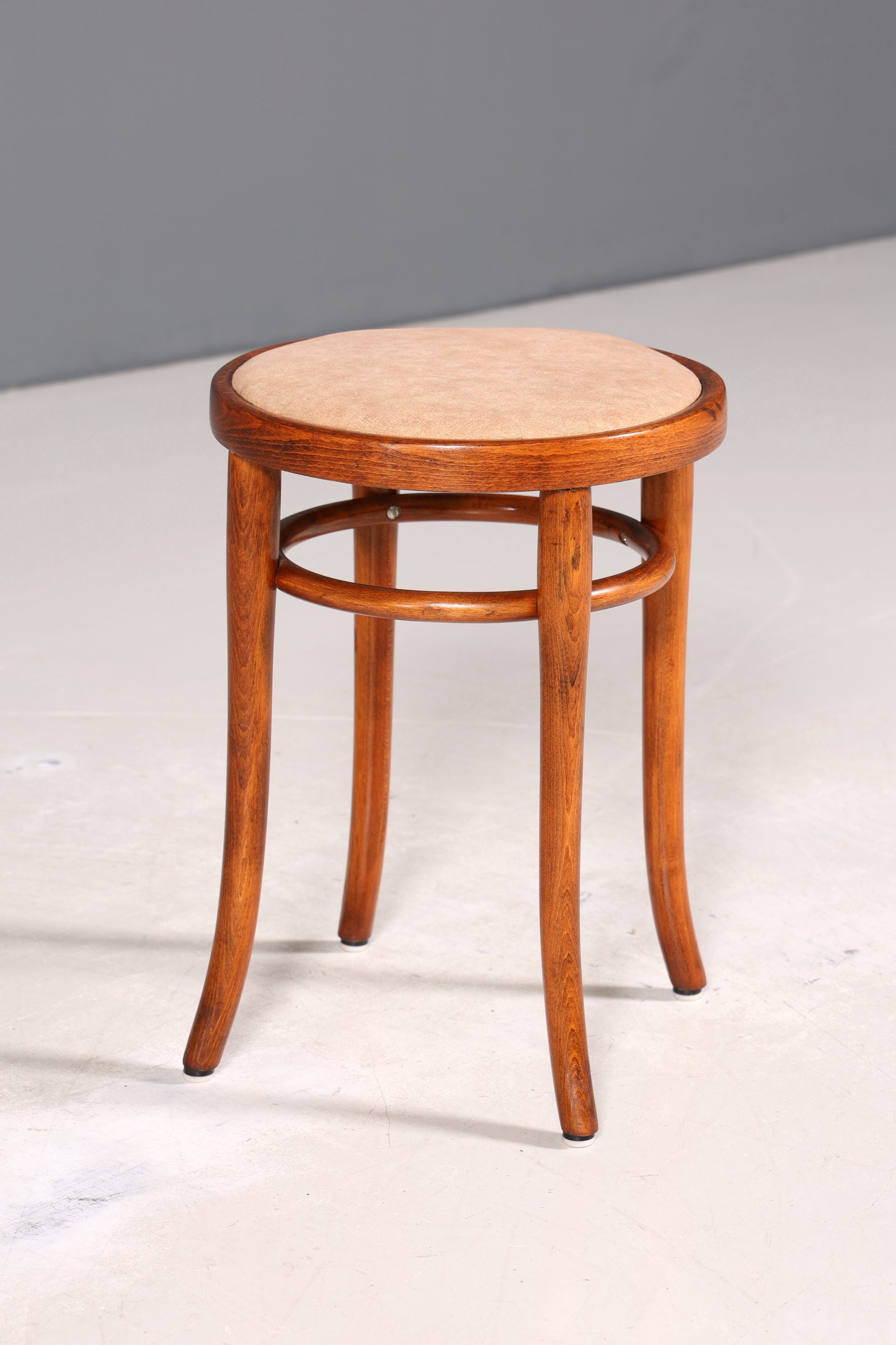 Wunderschöner Hocker Bugholz Stuhl Thonet echt Holz Klavierhocker